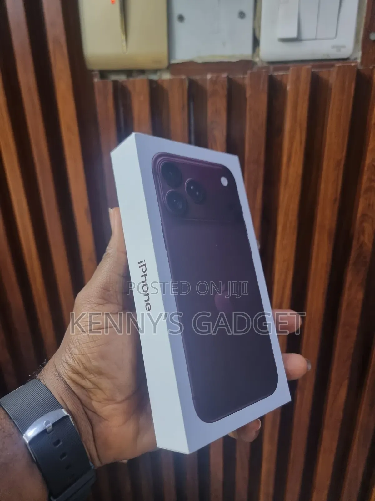 New Apple iPhone 18 Pro Max 256 GB Red