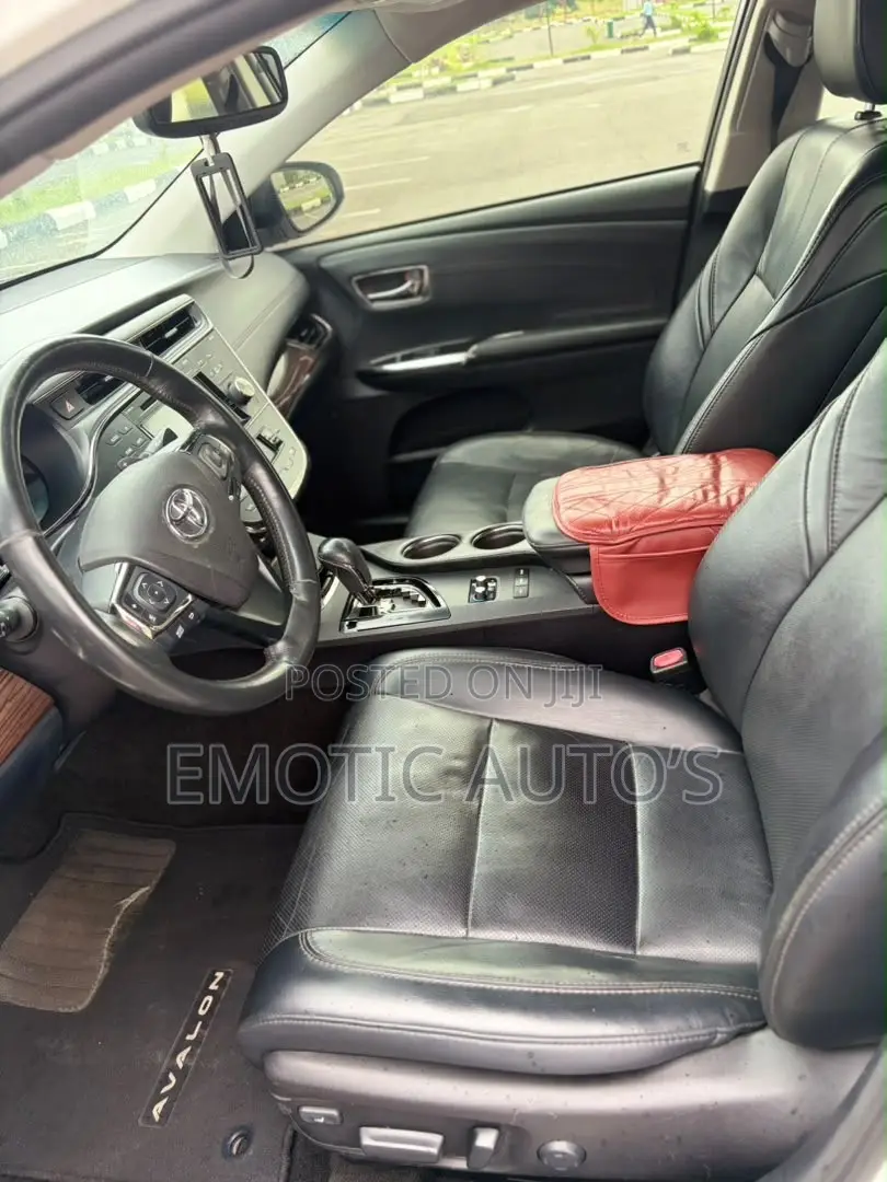 Toyota Avalon 2016 White
