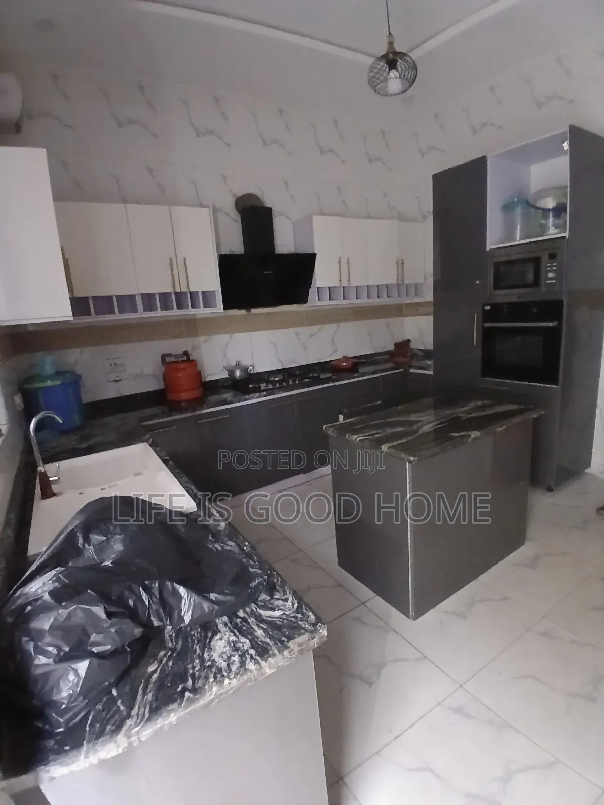 1bdrm Shared Apartment in Royal Pine, Chevron for rent