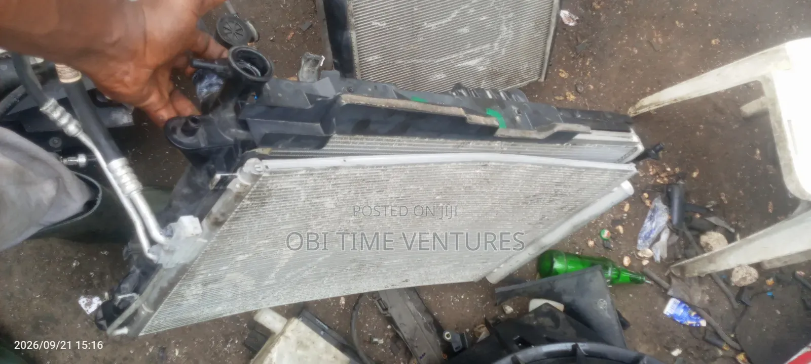 Hyundai Sanfe Radiator and Fan With Condenser 2018