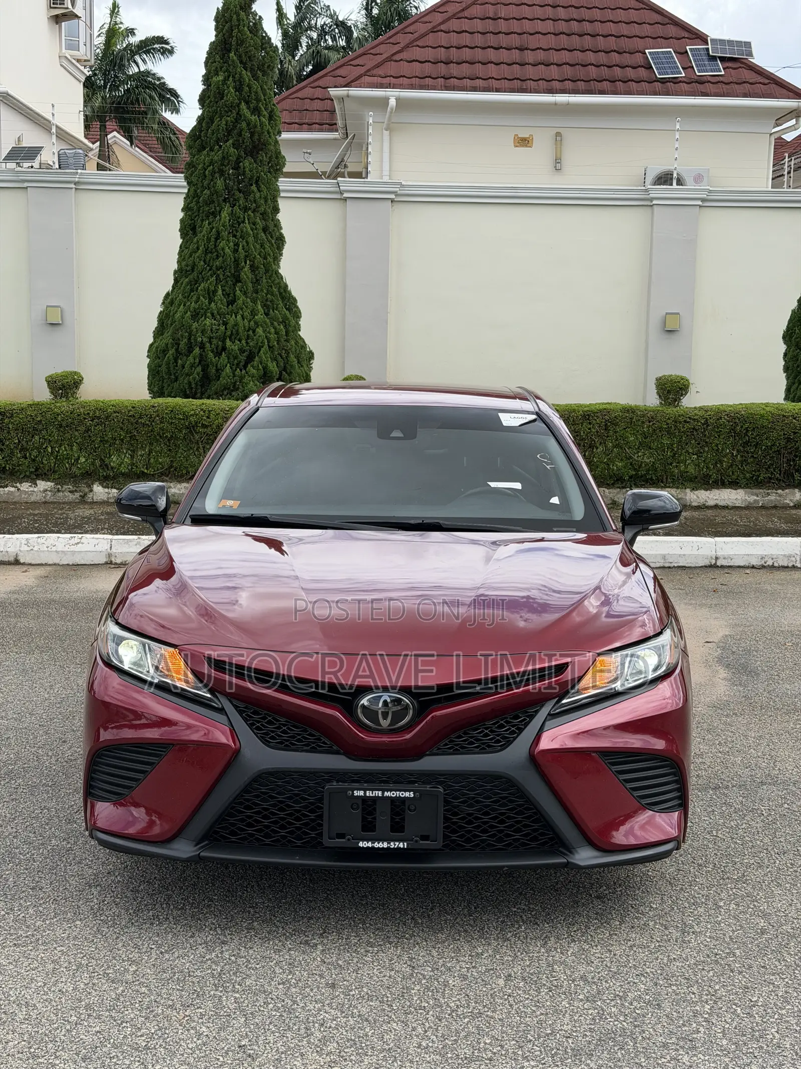 Toyota Camry SE FWD (2.5L 4cyl 8AM) 2018 Burgundy