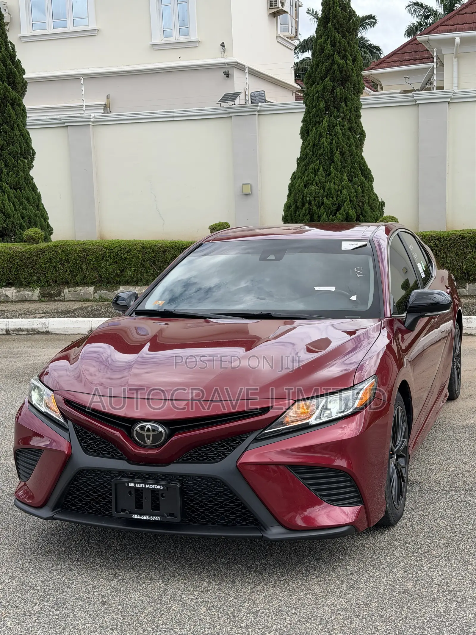 Toyota Camry SE FWD (2.5L 4cyl 8AM) 2018 Burgundy