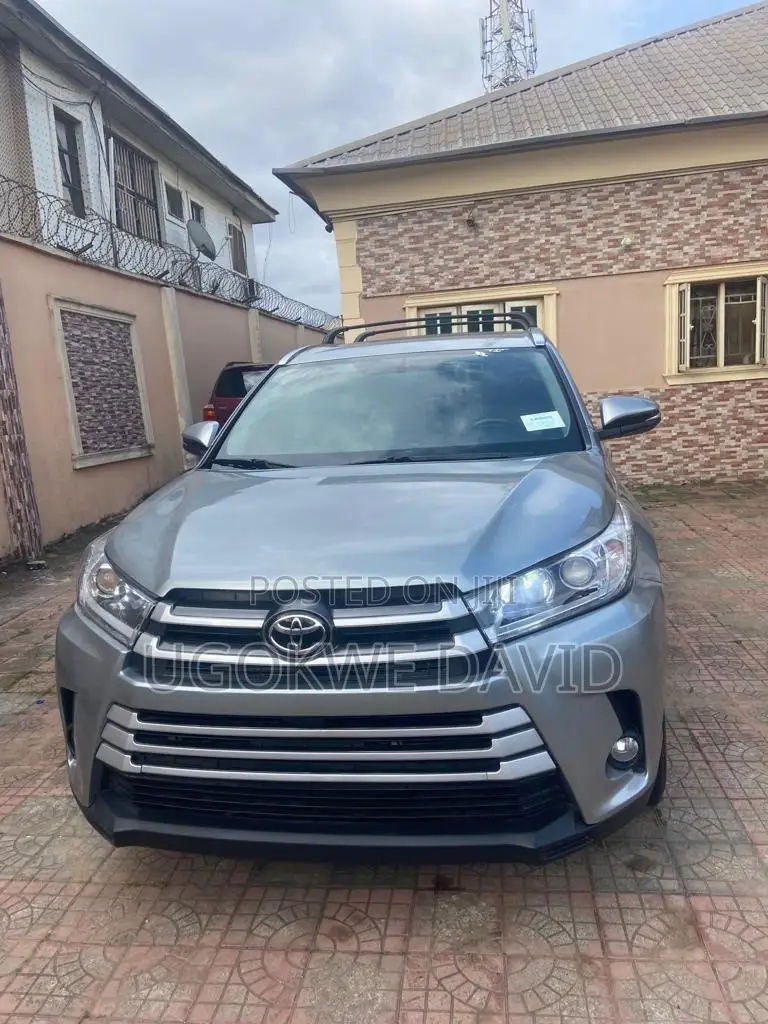 Toyota Highlander 2018 Off white