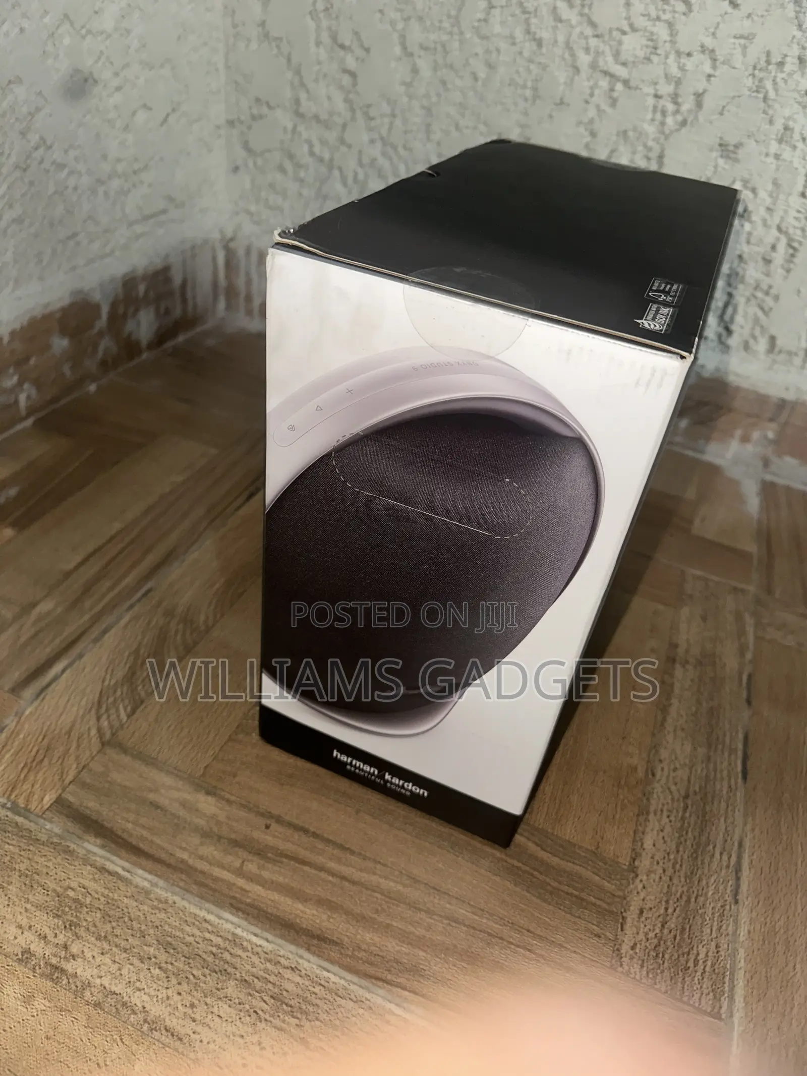 Brand New Onyx Studio 9 (Harman/Kardon)