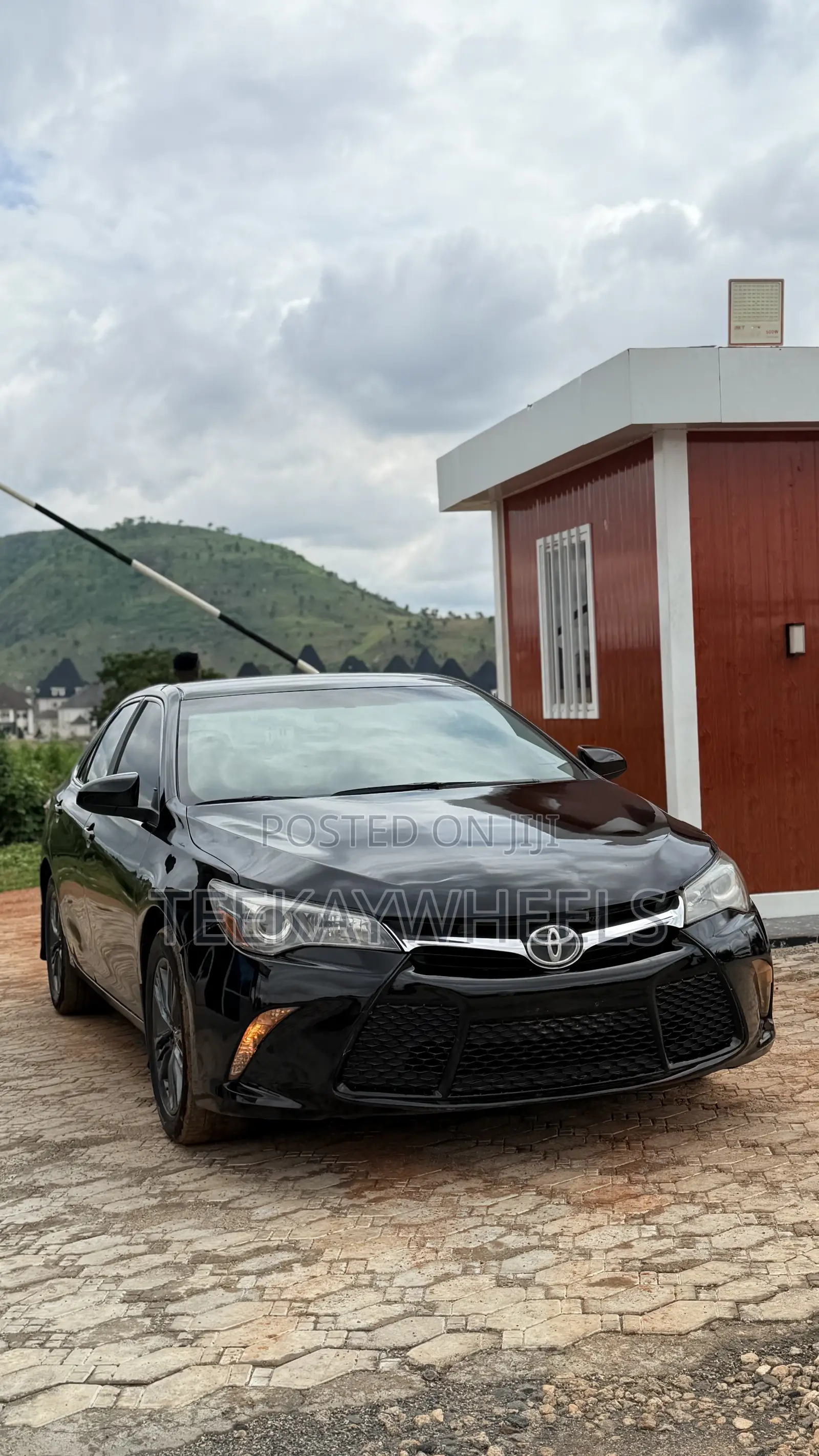 Toyota Camry SE 4dr Sedan (2.5L 4cyl 6A) 2015 Black