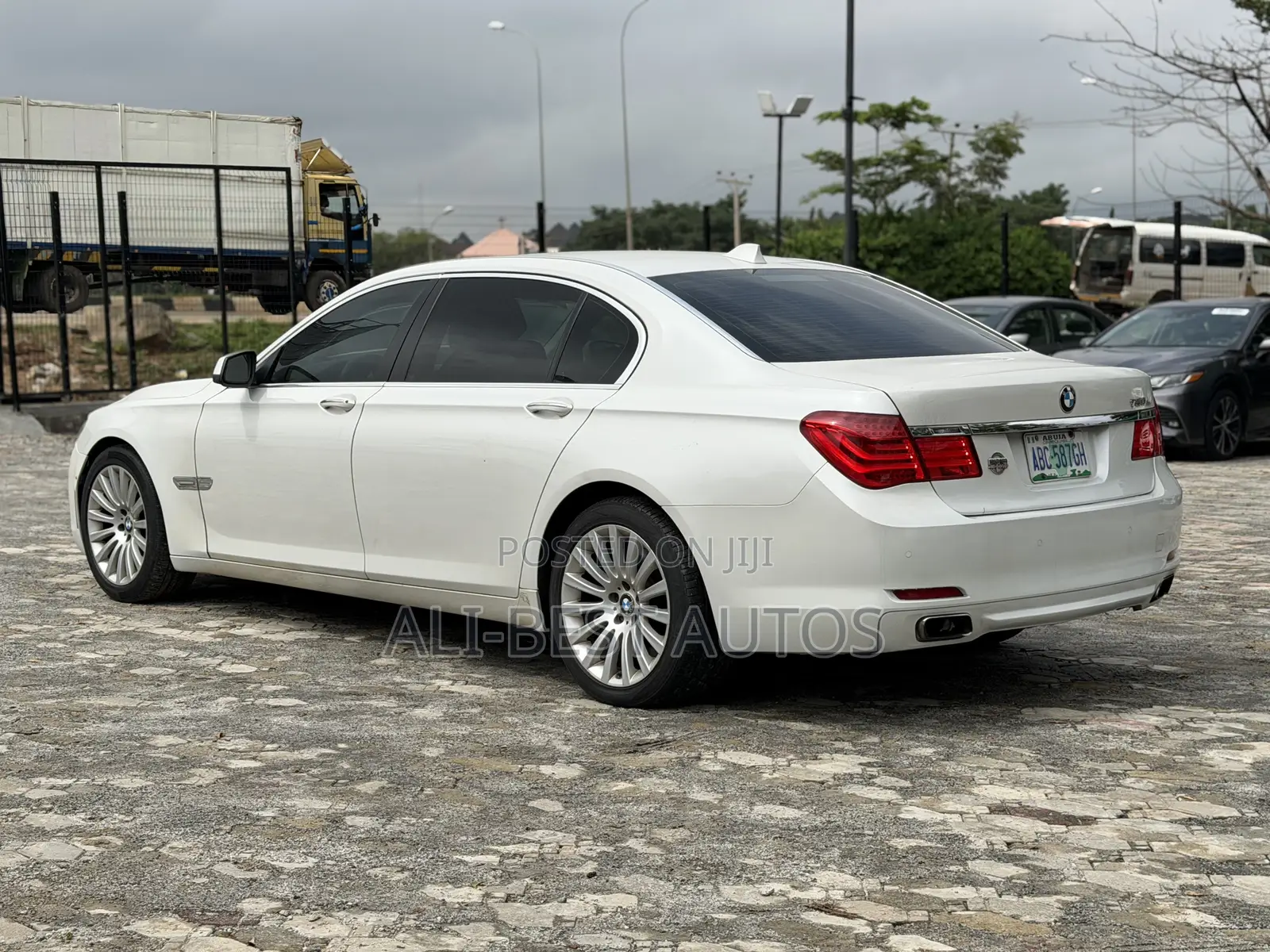 BMW 7 Series 730Li 2009 White