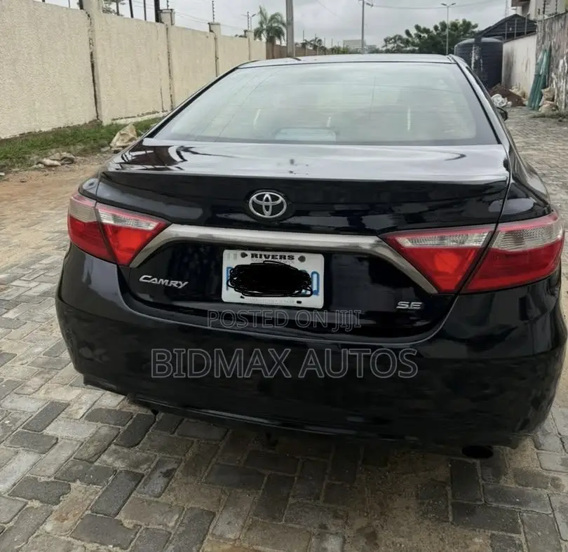 Toyota Camry SE 4dr Sedan (2.5L 4cyl 6A) 2016 Black