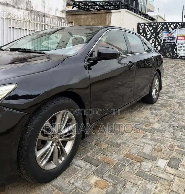 Toyota Camry SE 4dr Sedan (2.5L 4cyl 6A) 2016 Black