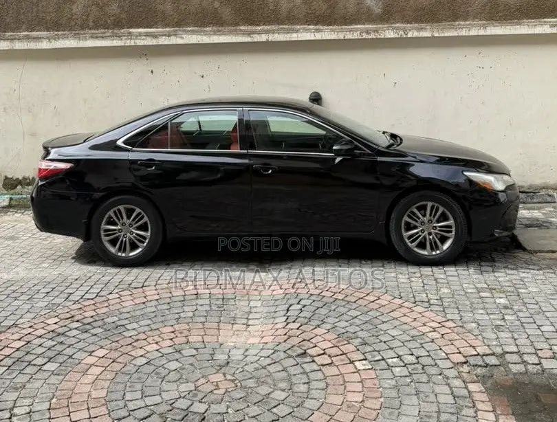 Toyota Camry SE 4dr Sedan (2.5L 4cyl 6A) 2016 Black