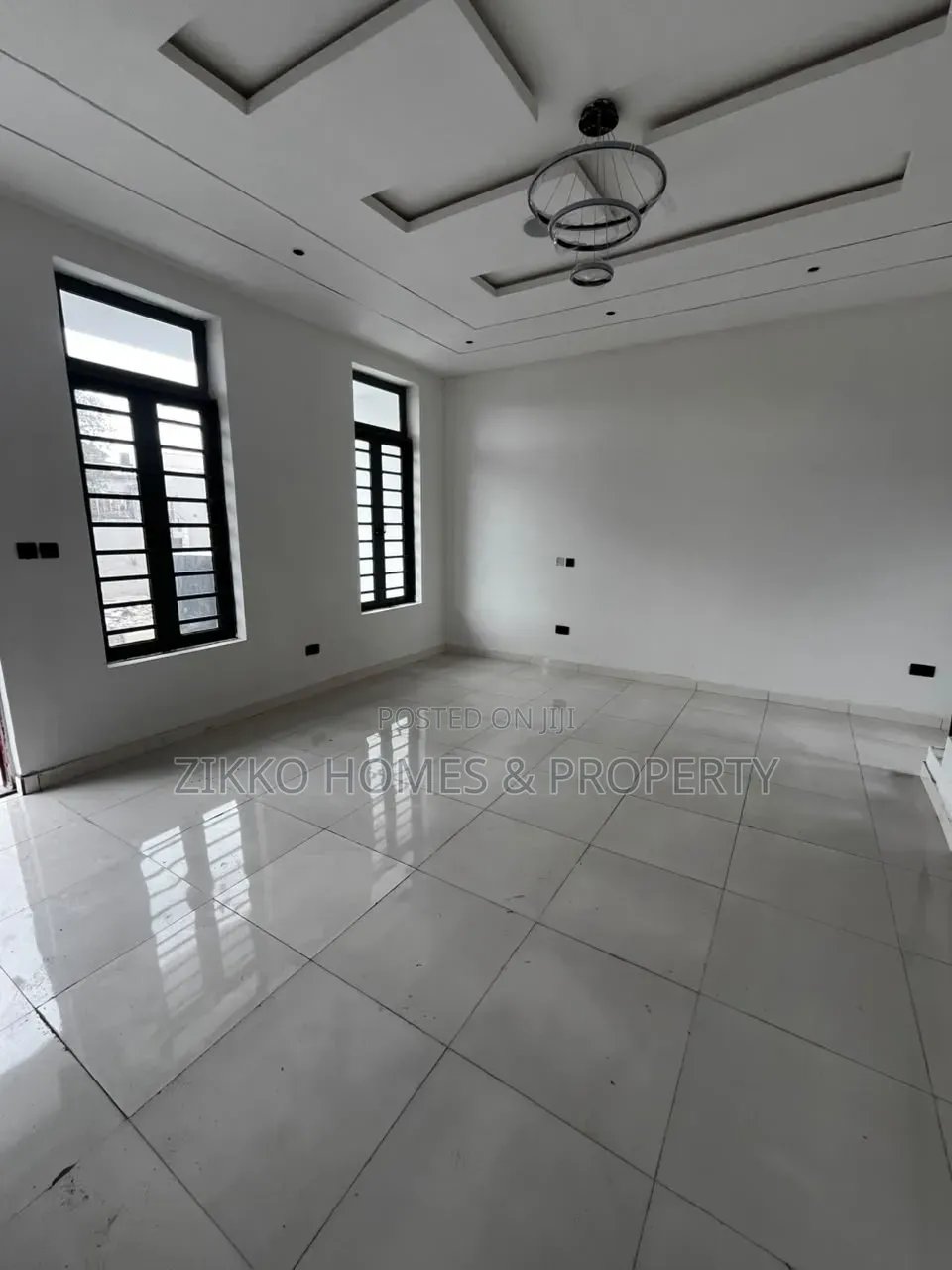 3bdrm Duplex in Sangotedo for sale
