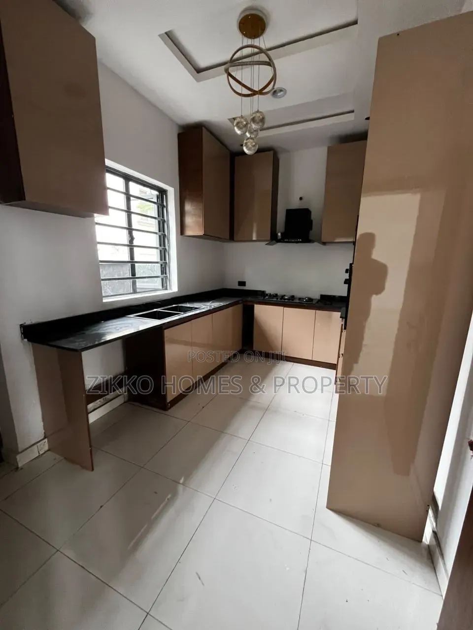3bdrm Duplex in Sangotedo for sale