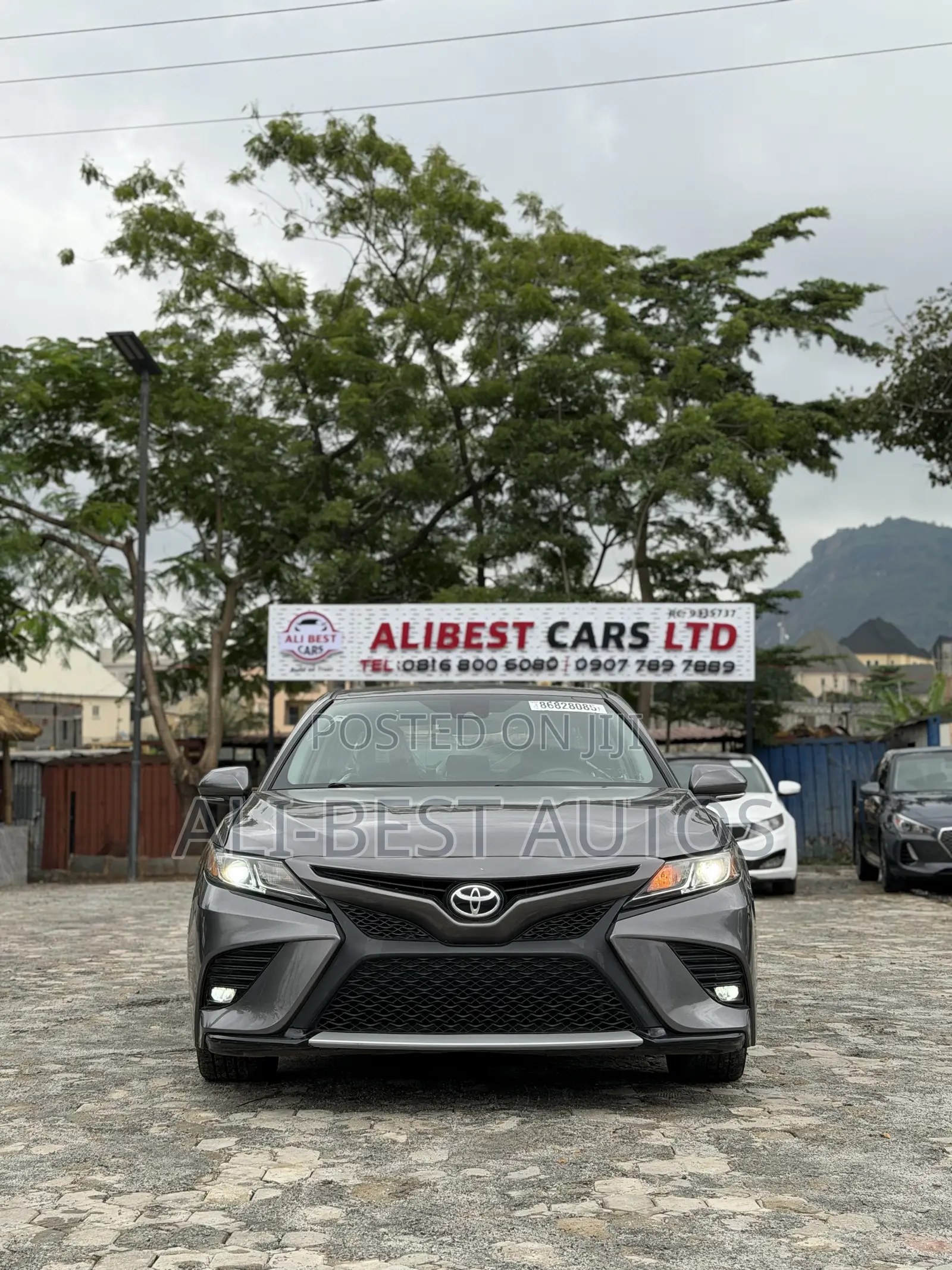 Toyota Camry SE (2.5L 4cyl 8A) 2019 Black