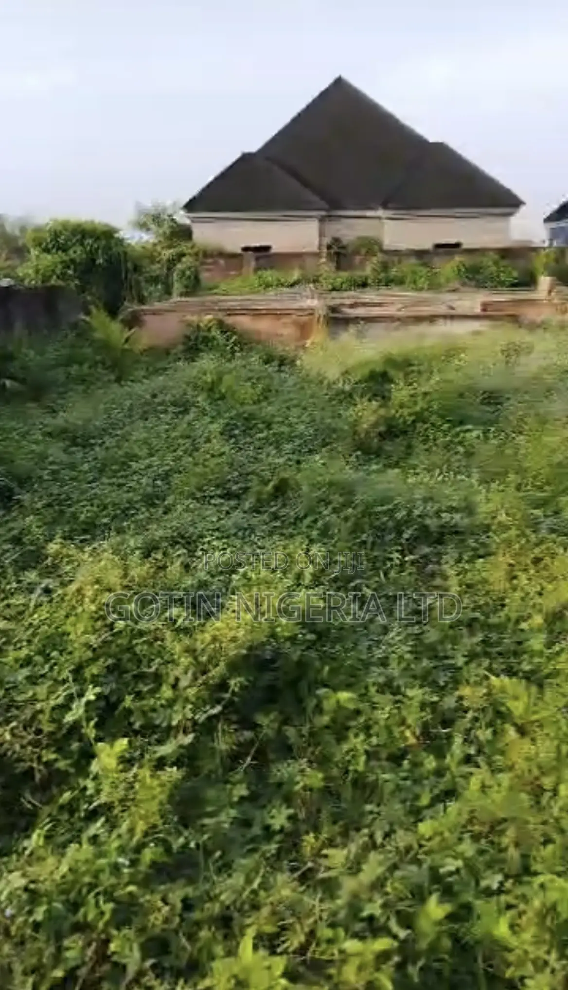 50x100ft Land With 4-Bedroom Duplex Foundation in Okhuoromi