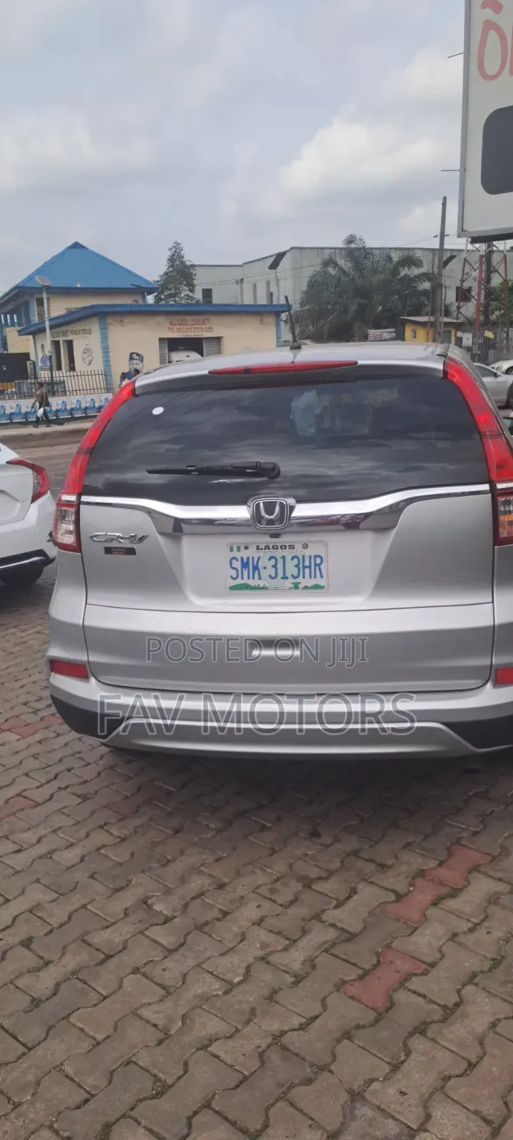Honda CR-V 2015 Red