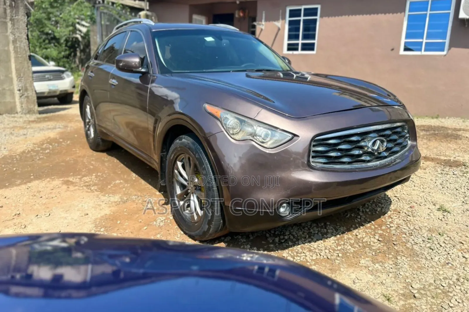 Infiniti FX35 Base 4x2 (3.5L 6cyl 7A) 2010 Brown