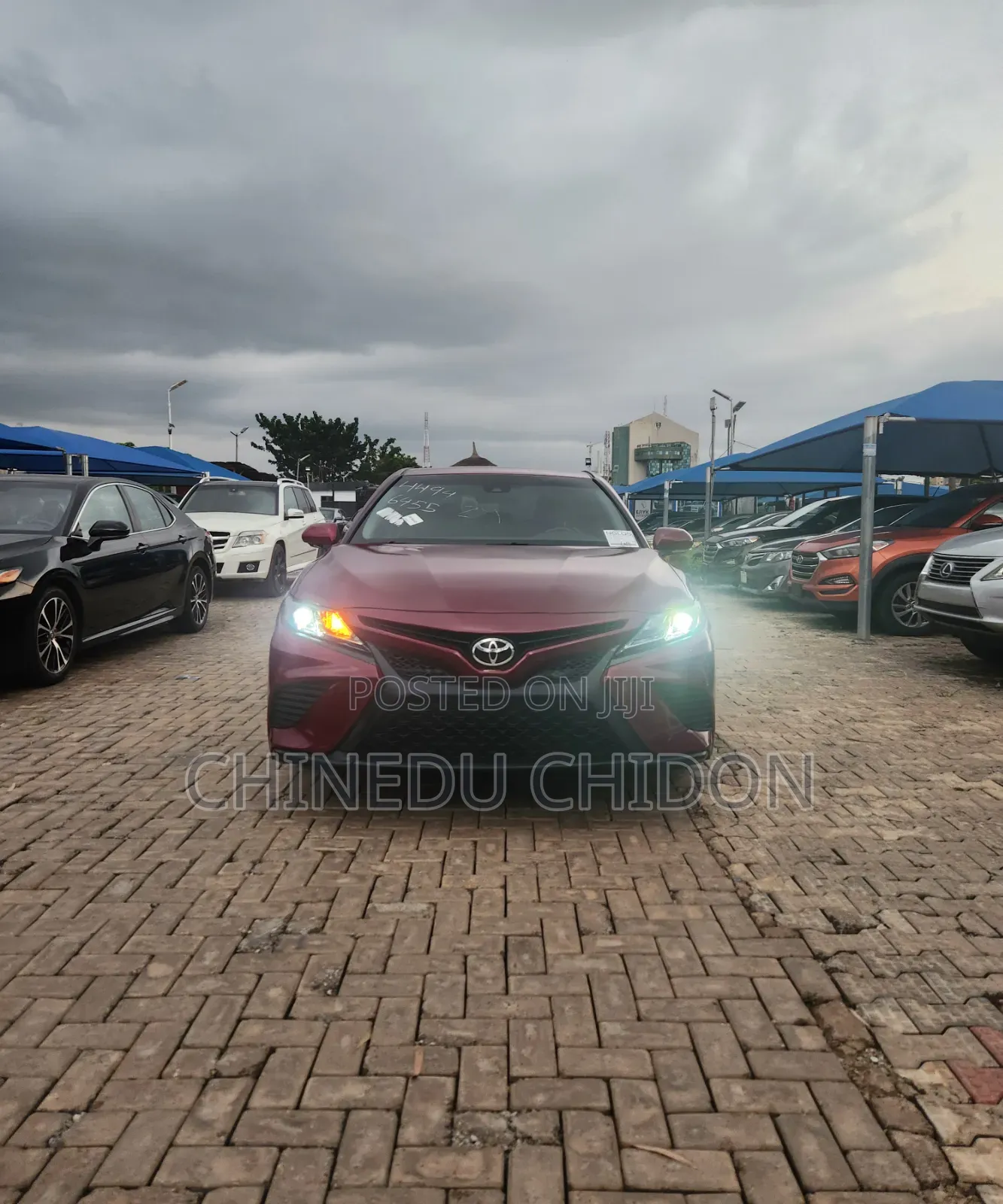 Toyota Camry SE FWD (2.5L 4cyl 8AM) 2018 Red