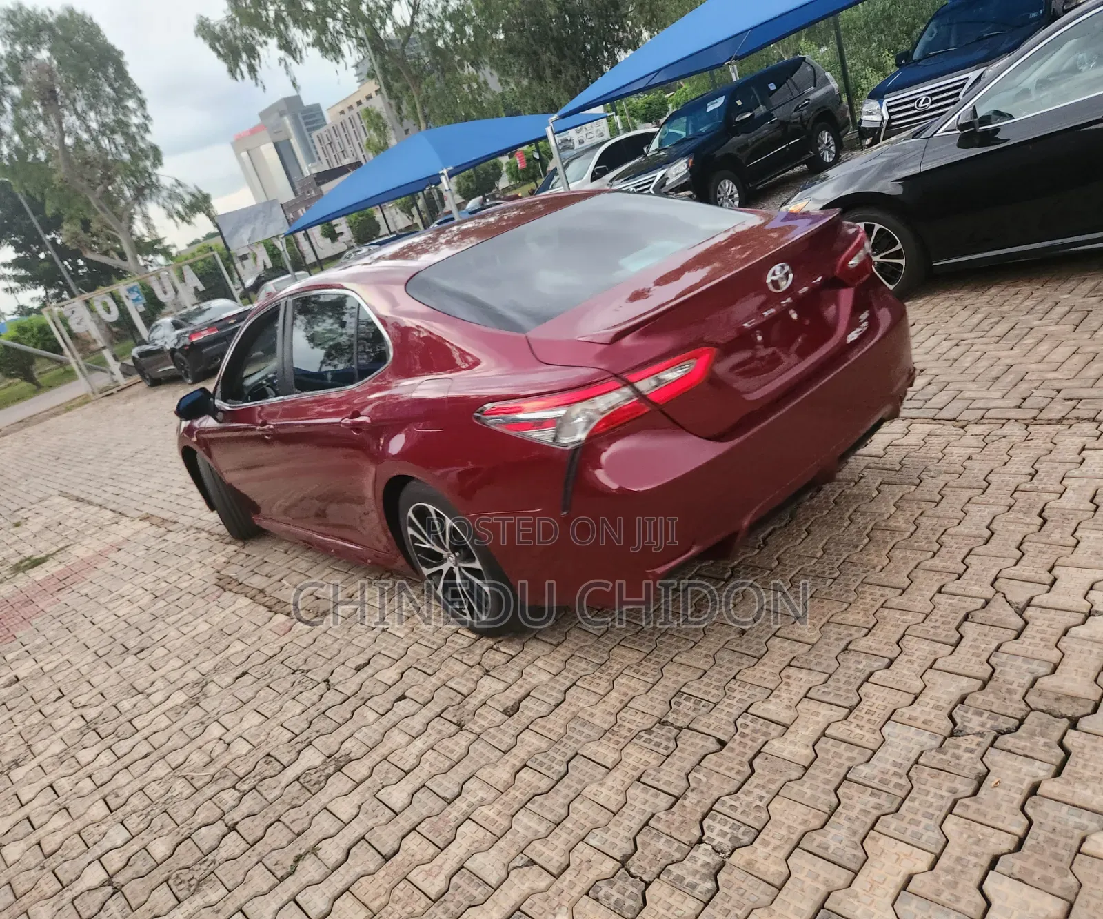 Toyota Camry SE FWD (2.5L 4cyl 8AM) 2018 Red