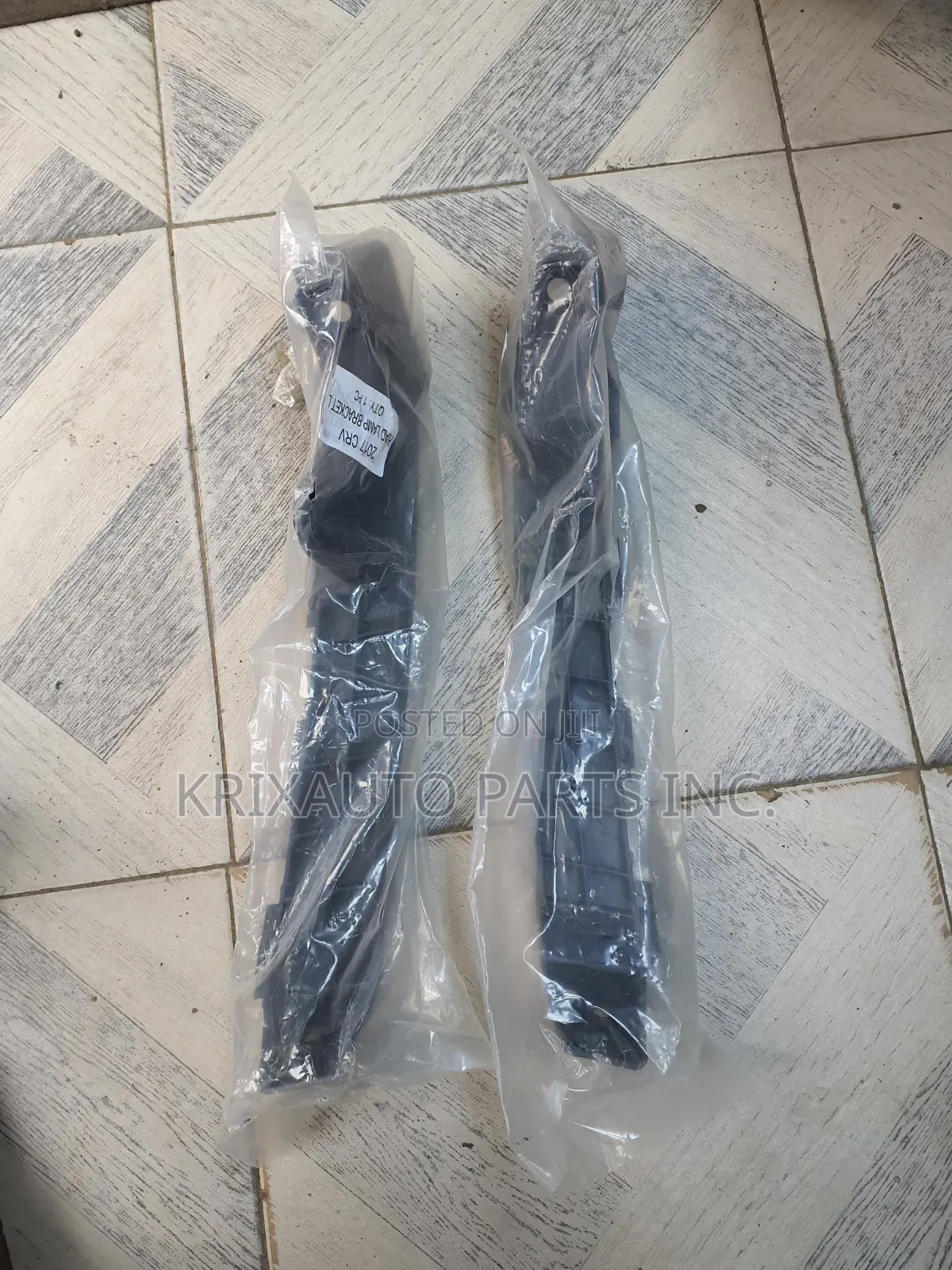 Headlamp Hanger CRV 017