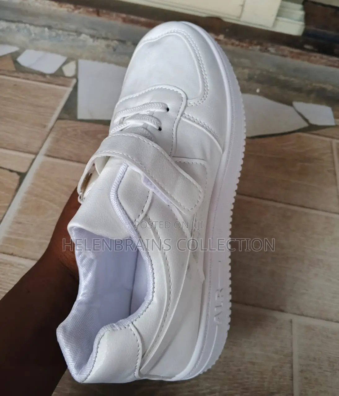 Sandeli School White Canvas With Lace and Strap