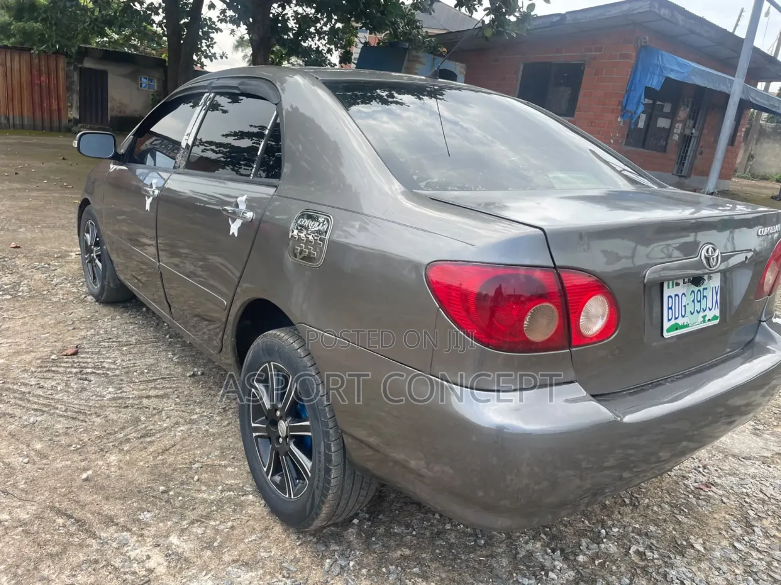 Toyota Corolla LE 2005 Gray