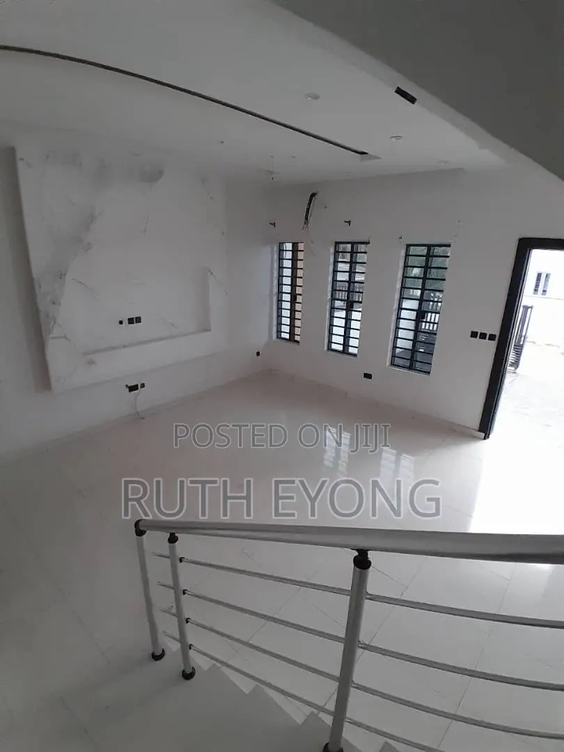 3bdrm Townhouse / Terrace in Within General Paint, Sangotedo for rent