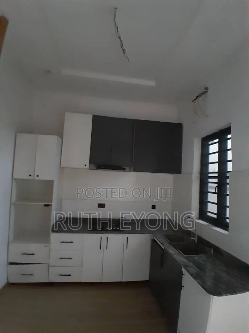 3bdrm Townhouse / Terrace in Within General Paint, Sangotedo for rent