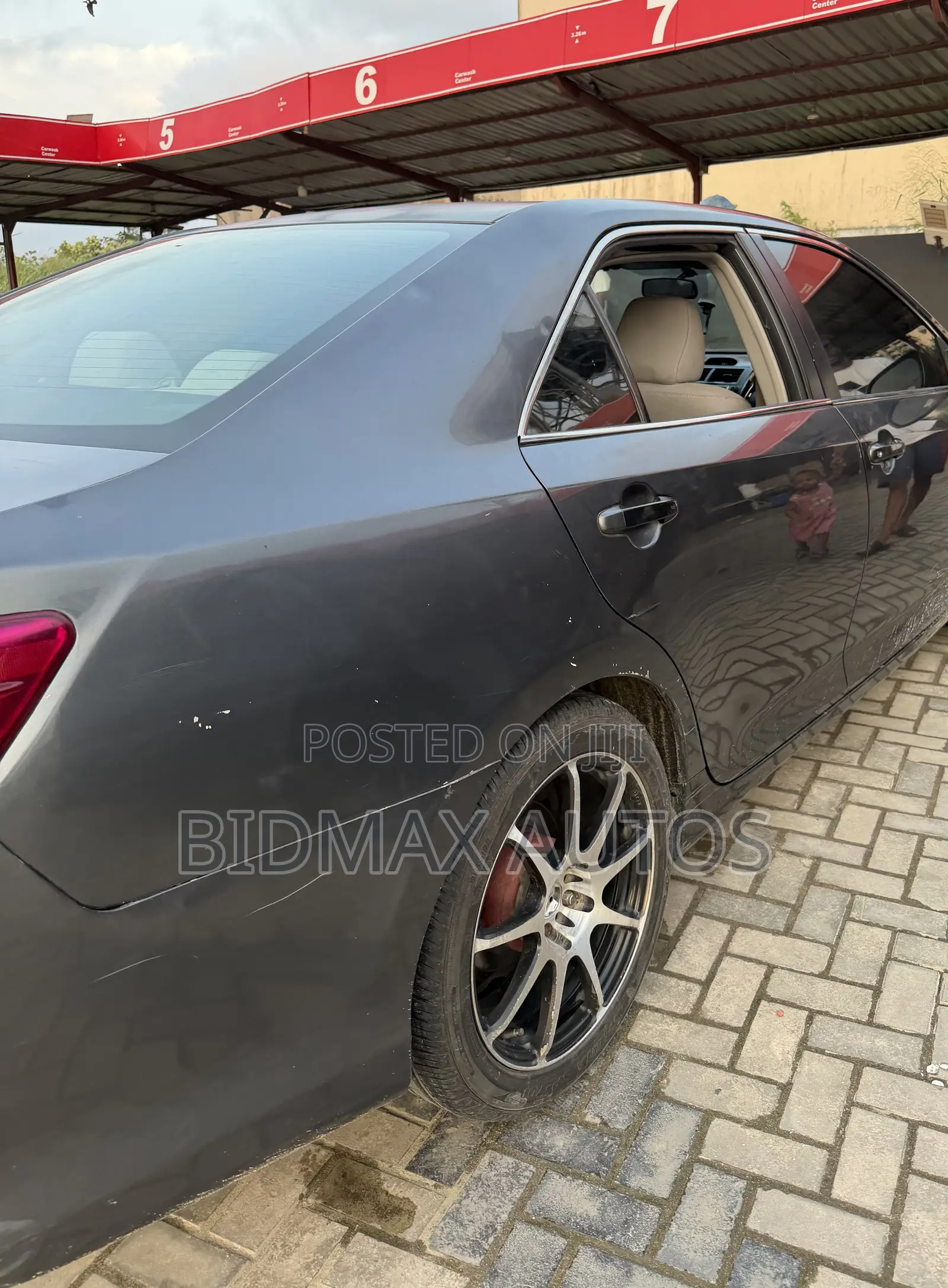 Toyota Camry LE 4dr Sedan (2.5L 4cyl 6A) 2013 Gray