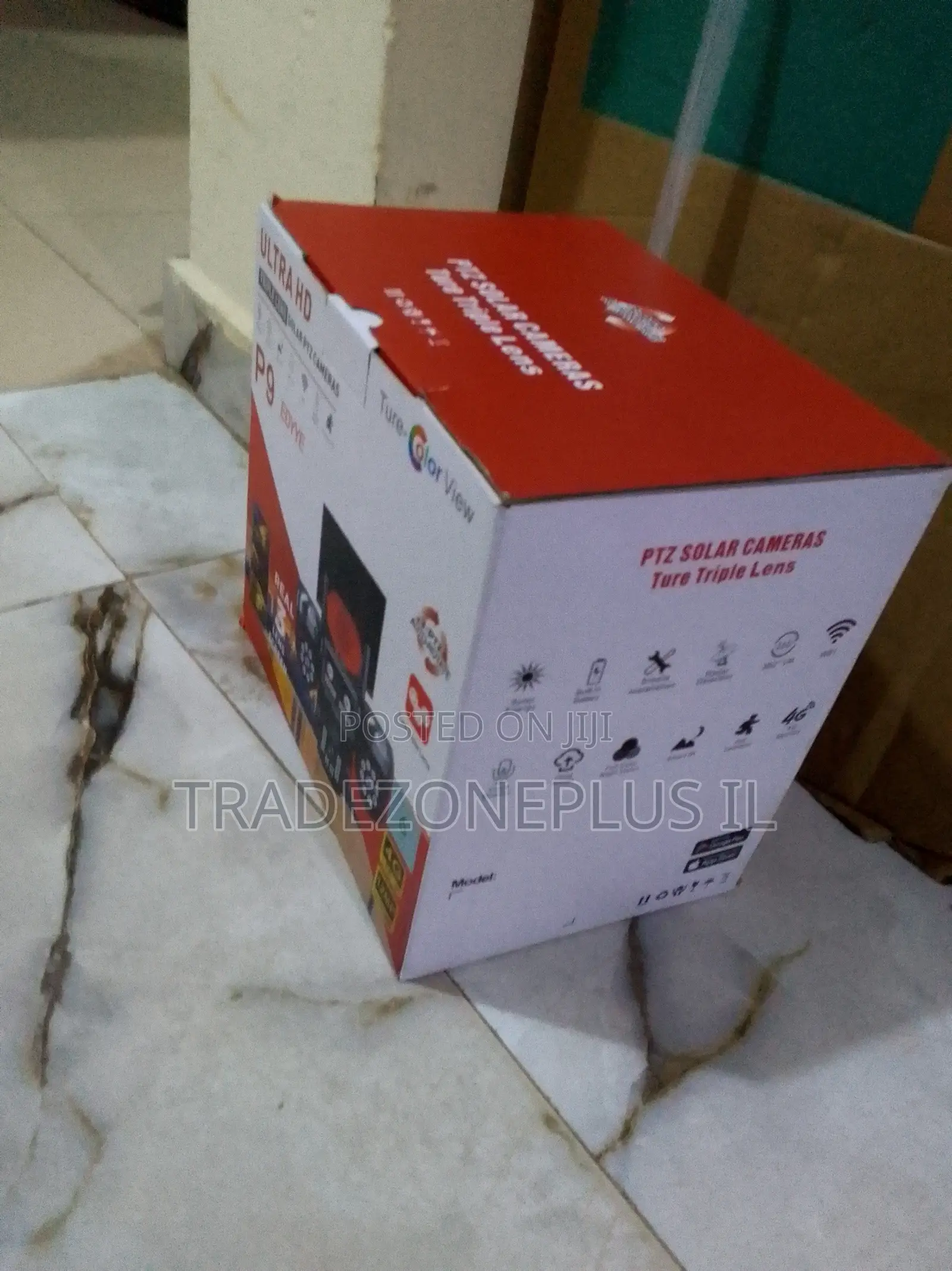 Solar Powered PTZ Camera With Three HD Lenses