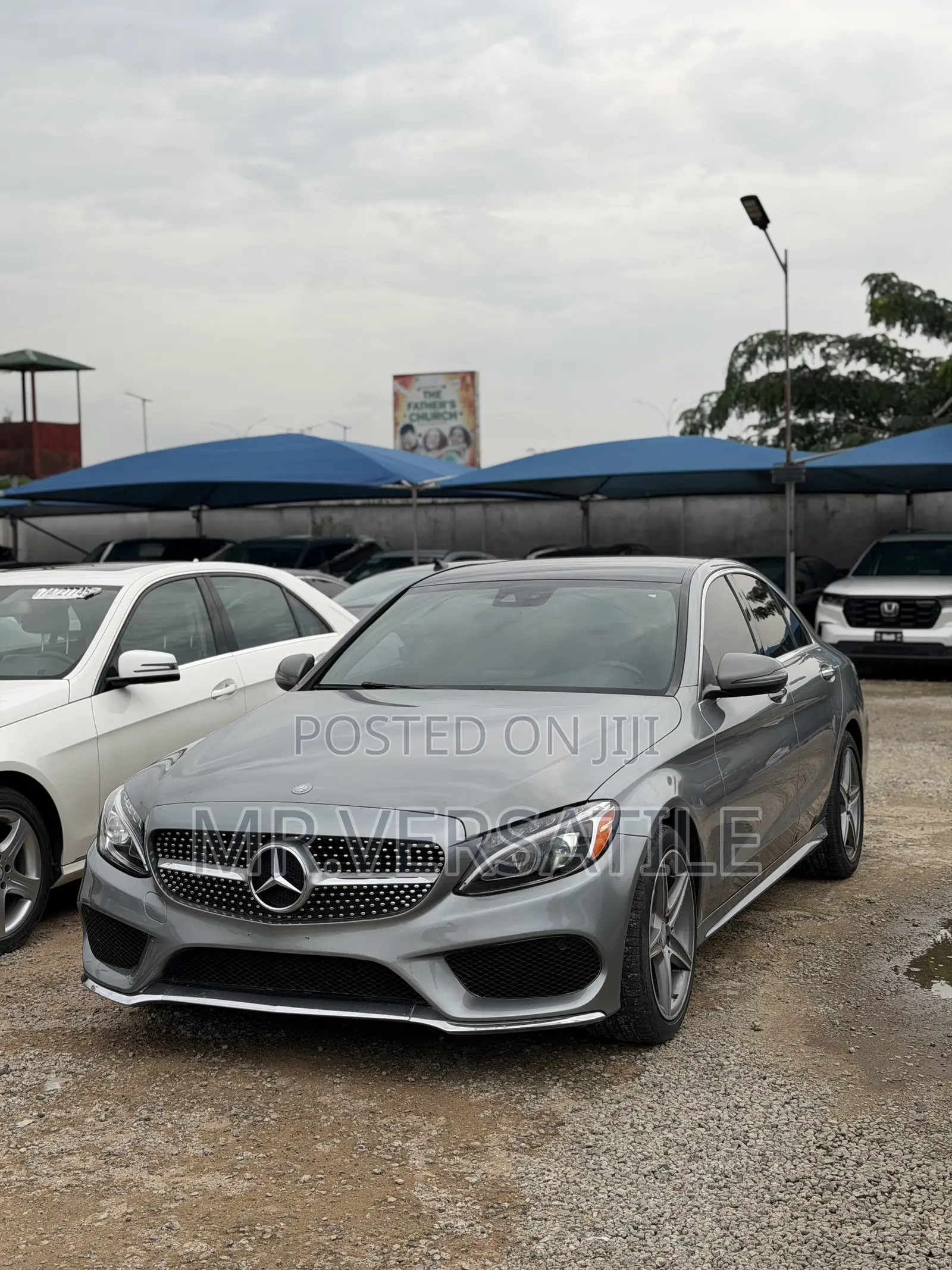 Mercedes-Benz C300 2016 Gray