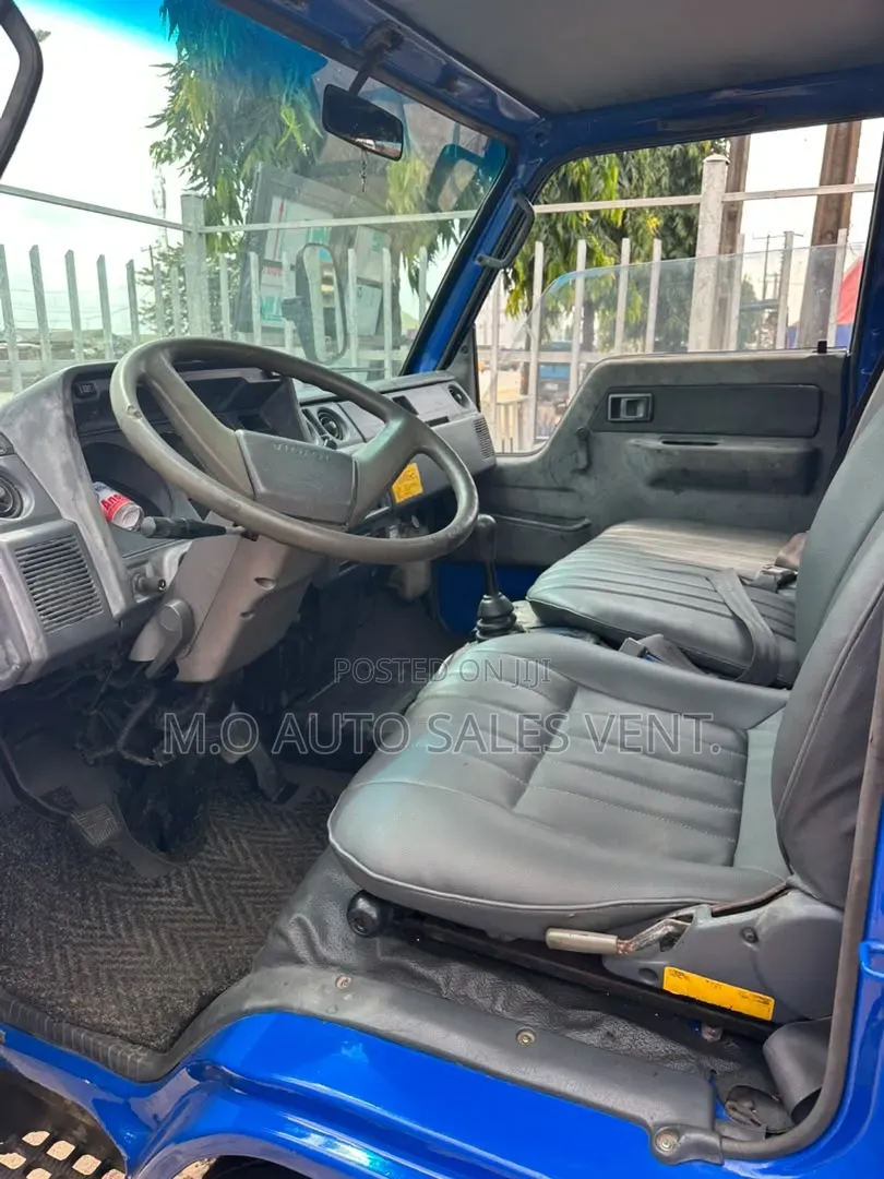 Toyota Dyna 200 Truck.