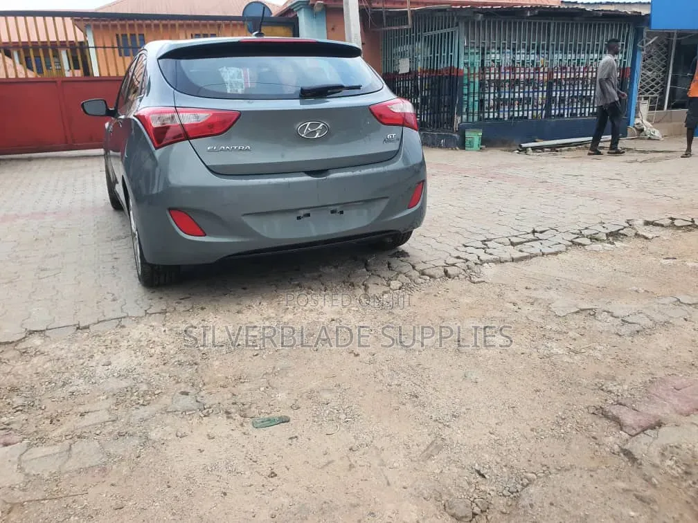 Hyundai Elantra 2014