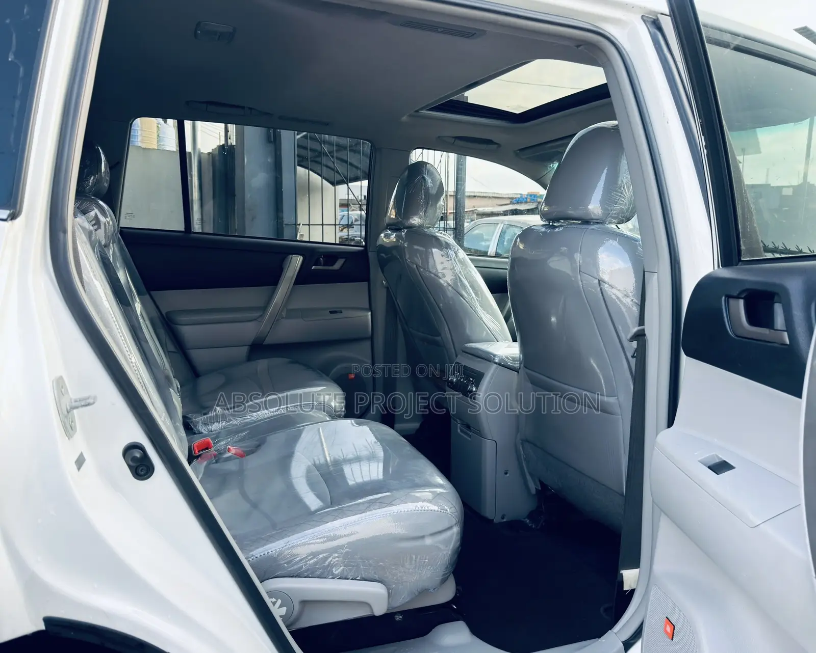 Toyota Highlander Limited 2012 White