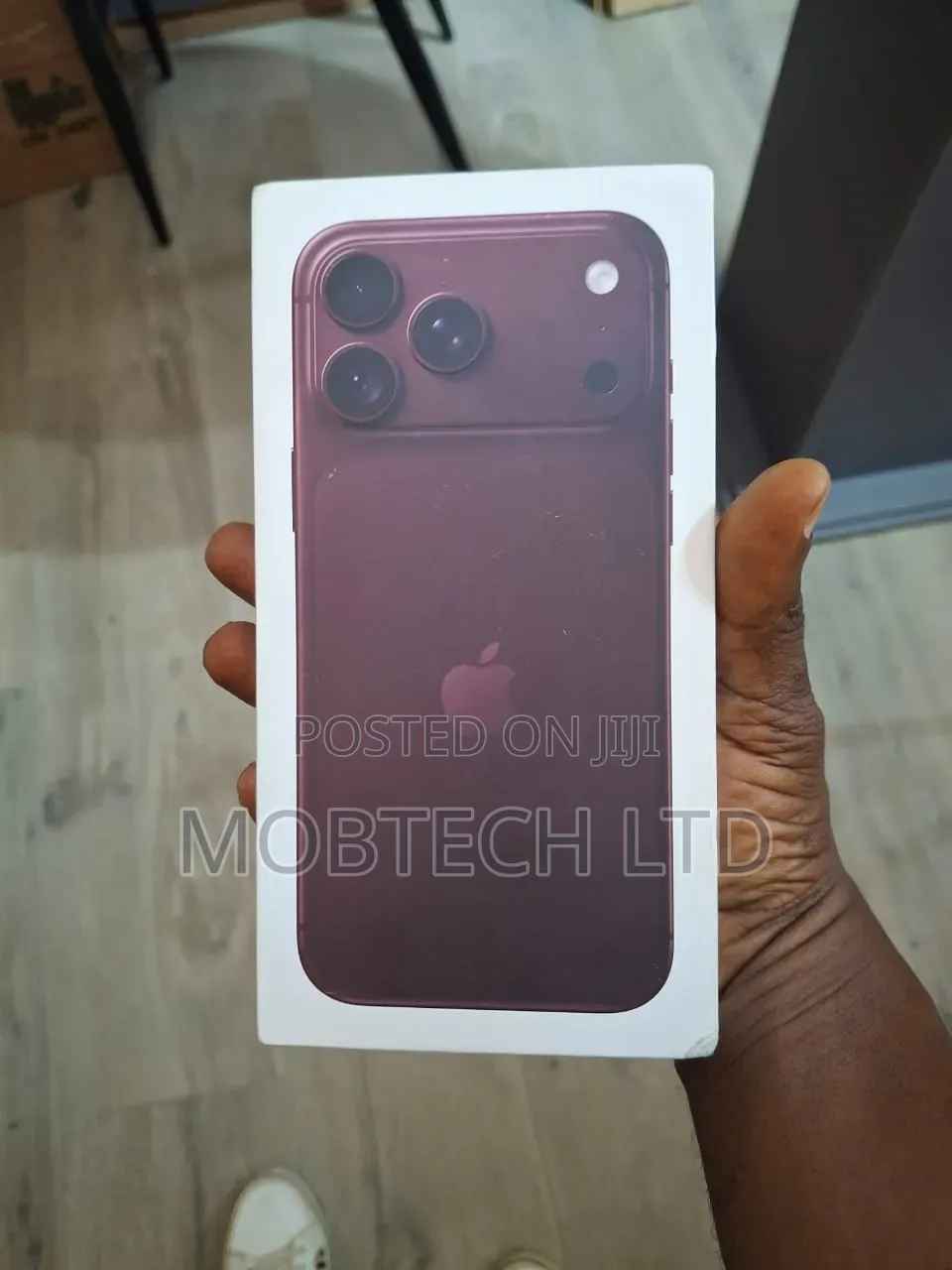 New Apple iPhone 18 Pro Max 512 GB Red
