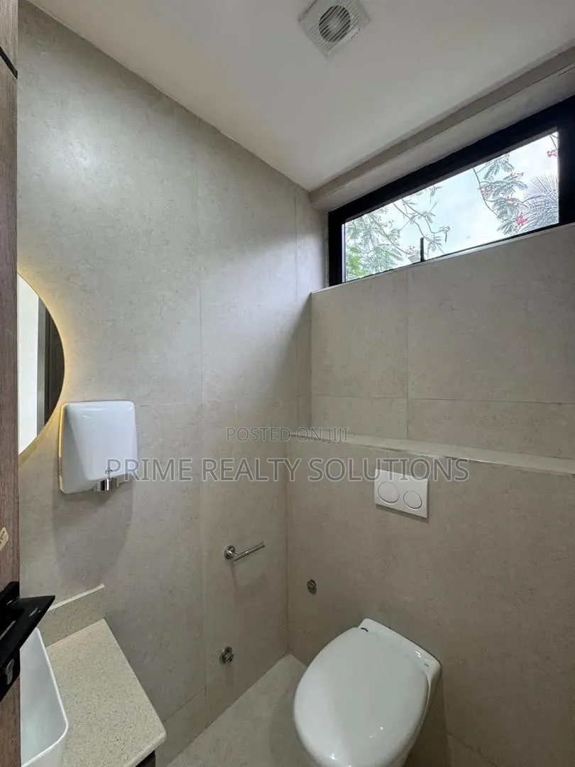 A Spacious and Elegant 119 SQM Office Space Is Available for Rent