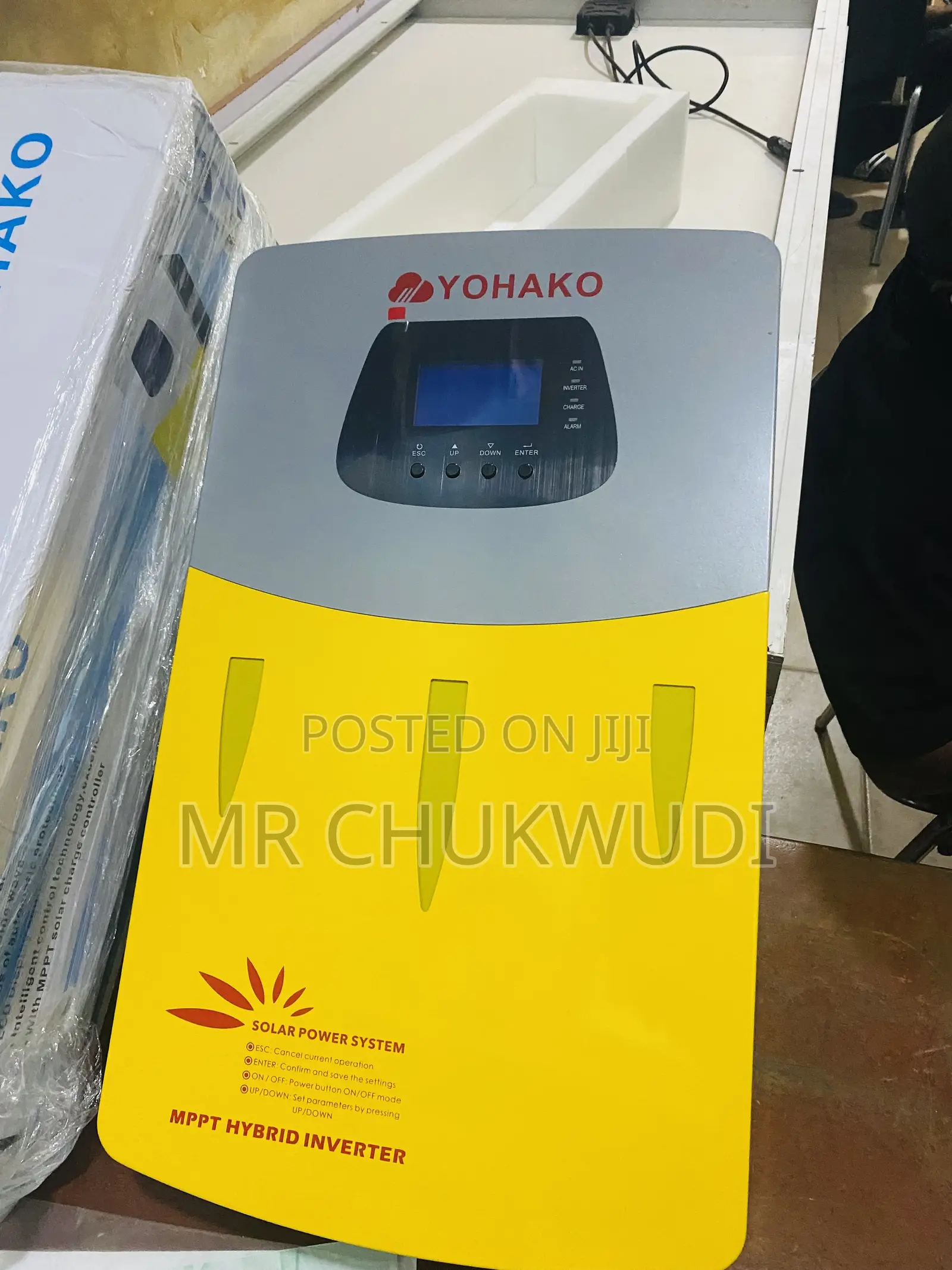 3.5kva 24v Yohako Hybrid Solar Inverters With MPPT Controller