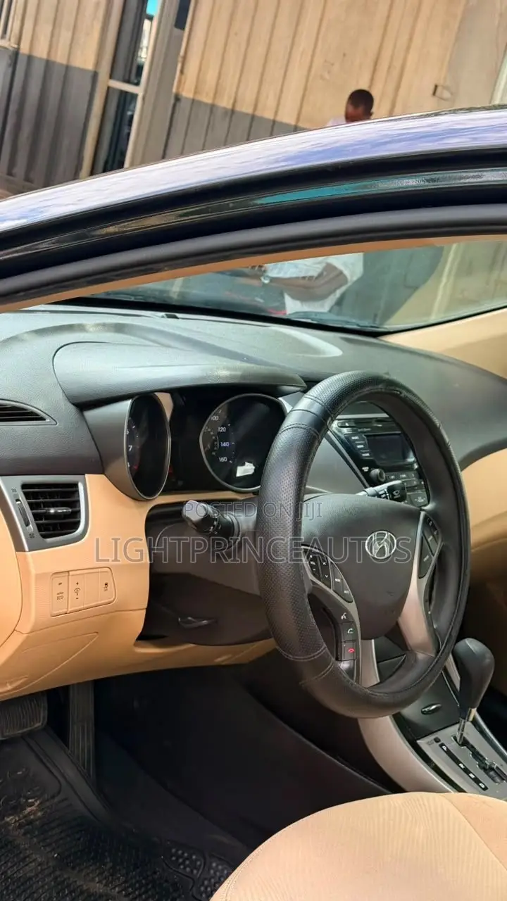 Hyundai Elantra 2014 Black