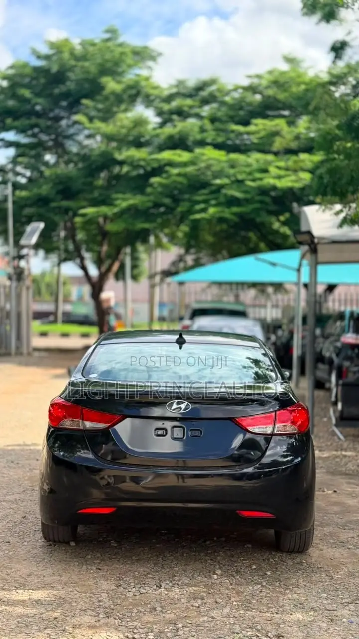 Hyundai Elantra 2014 Black