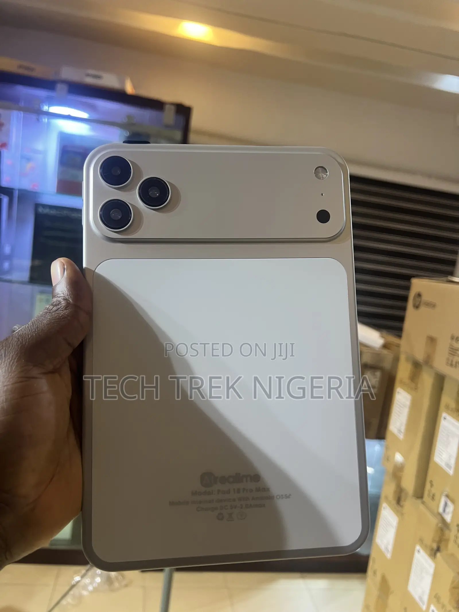 New Realime Pad 55 Ultra Max 1 TB Silver