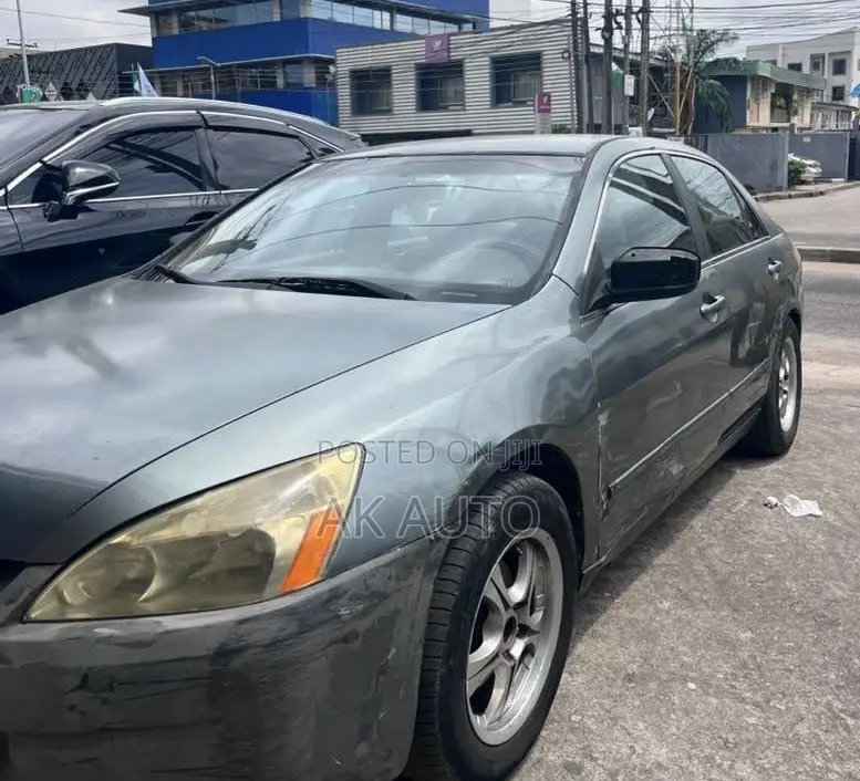 Honda Accord 2004 Gray