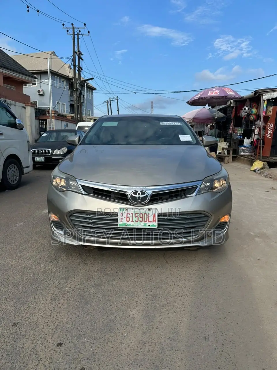 Toyota Avalon XLE 4dr Sedan (3.5L 6cyl 6A) 2014 Gold