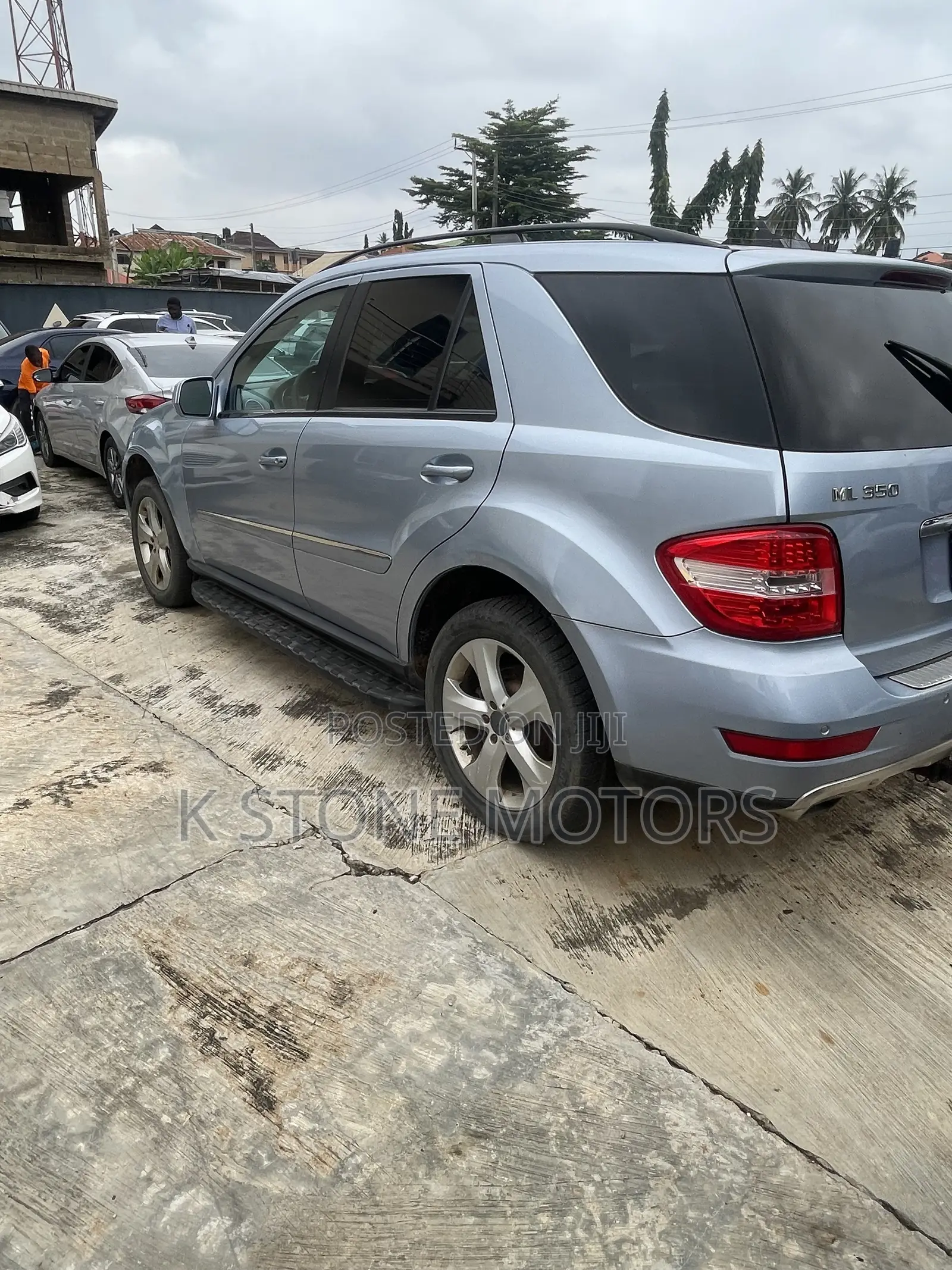 Mercedes-Benz M Class 2010 Blue