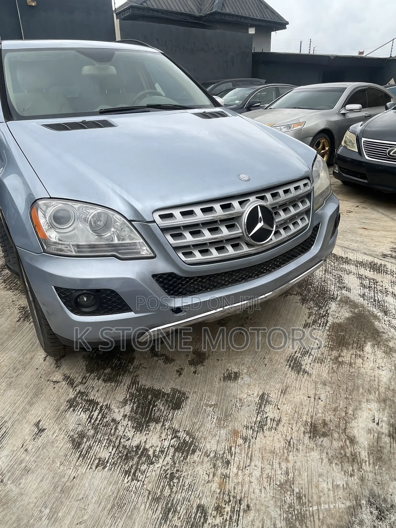 Mercedes-Benz M Class 2010 Blue
