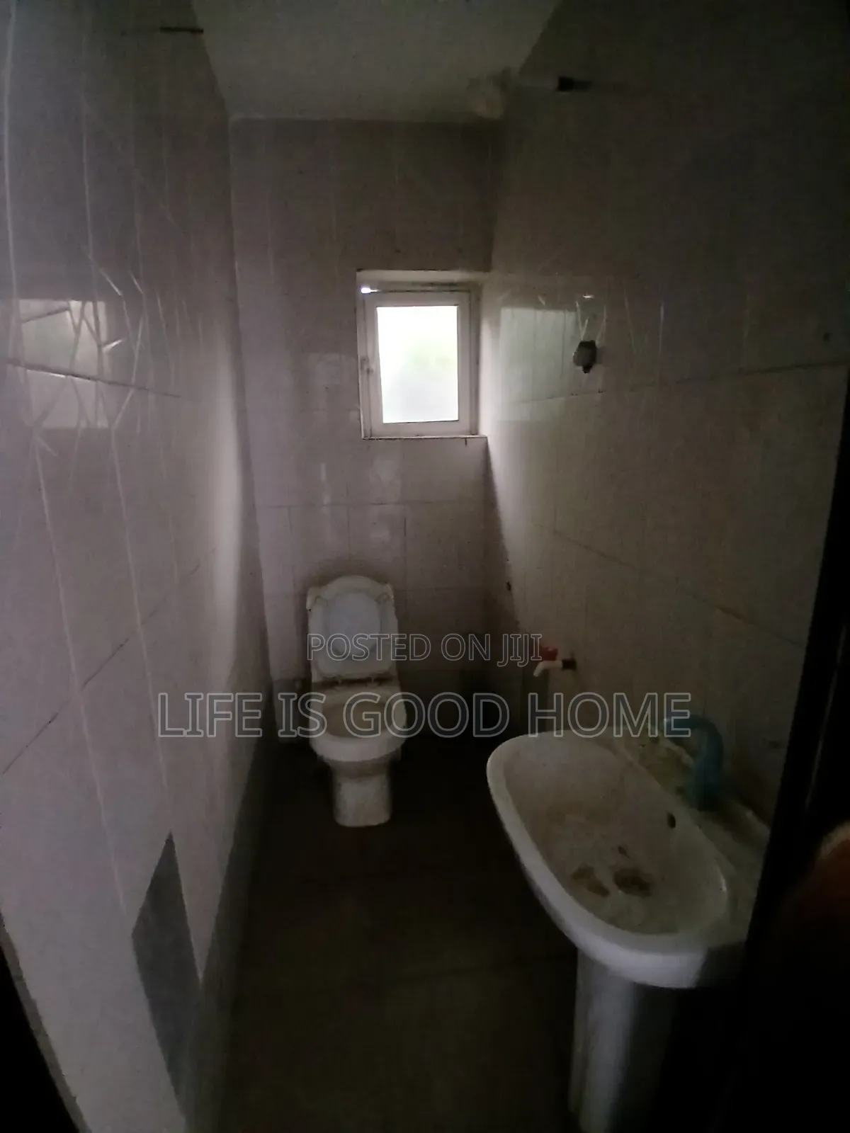 Studio Apartment in Osapa London Estate for rent