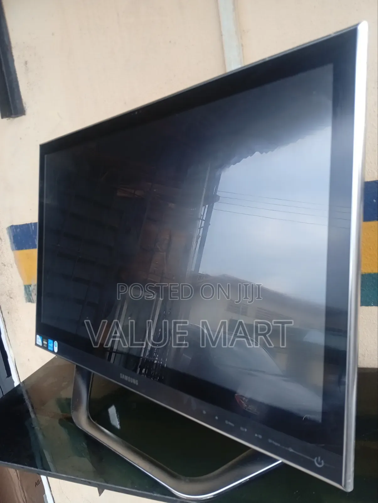 Curved Gaming Predator Monitor