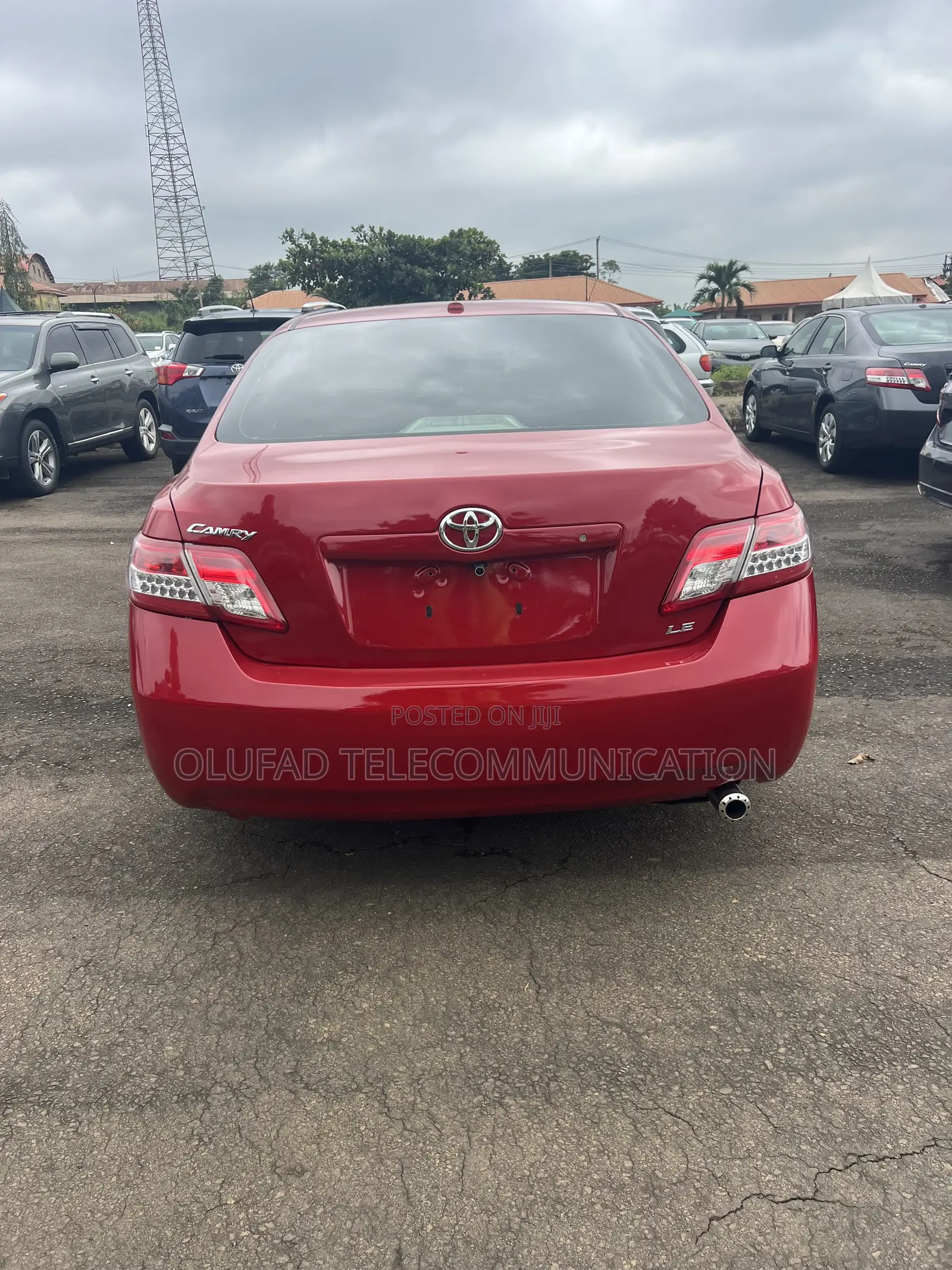 Toyota Camry LE 4dr Sedan (2.5L 4cyl 6A) 2011 Red