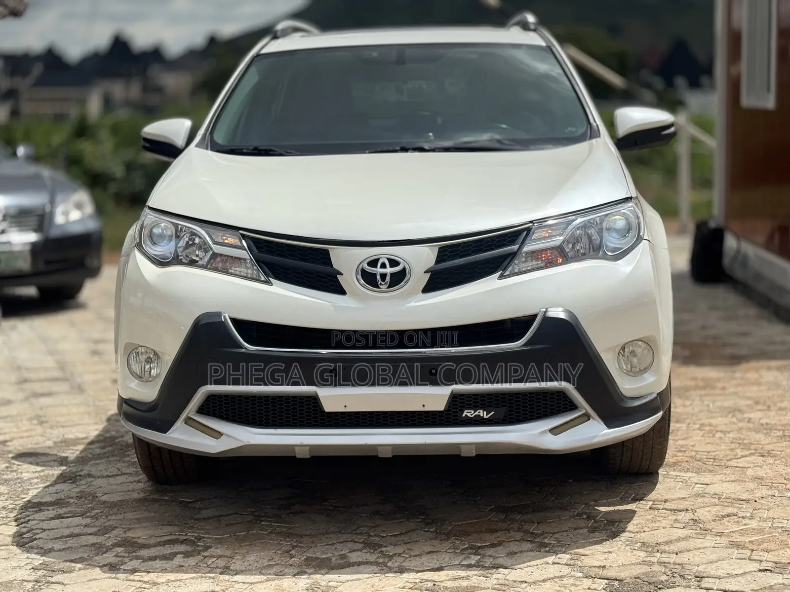 Toyota RAV4 Limited AWD (2.5L 4cyl 6A) 2016 White