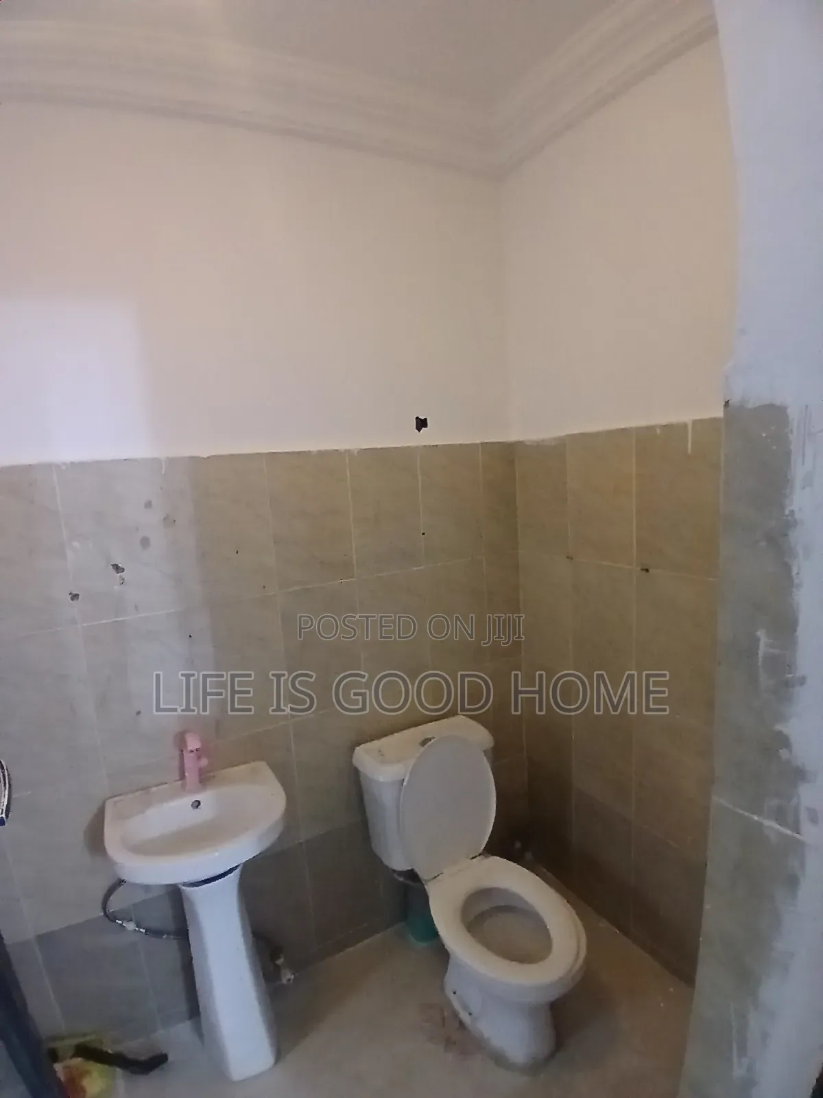 Studio Apartment in City Bay Estate, Ikate for rent