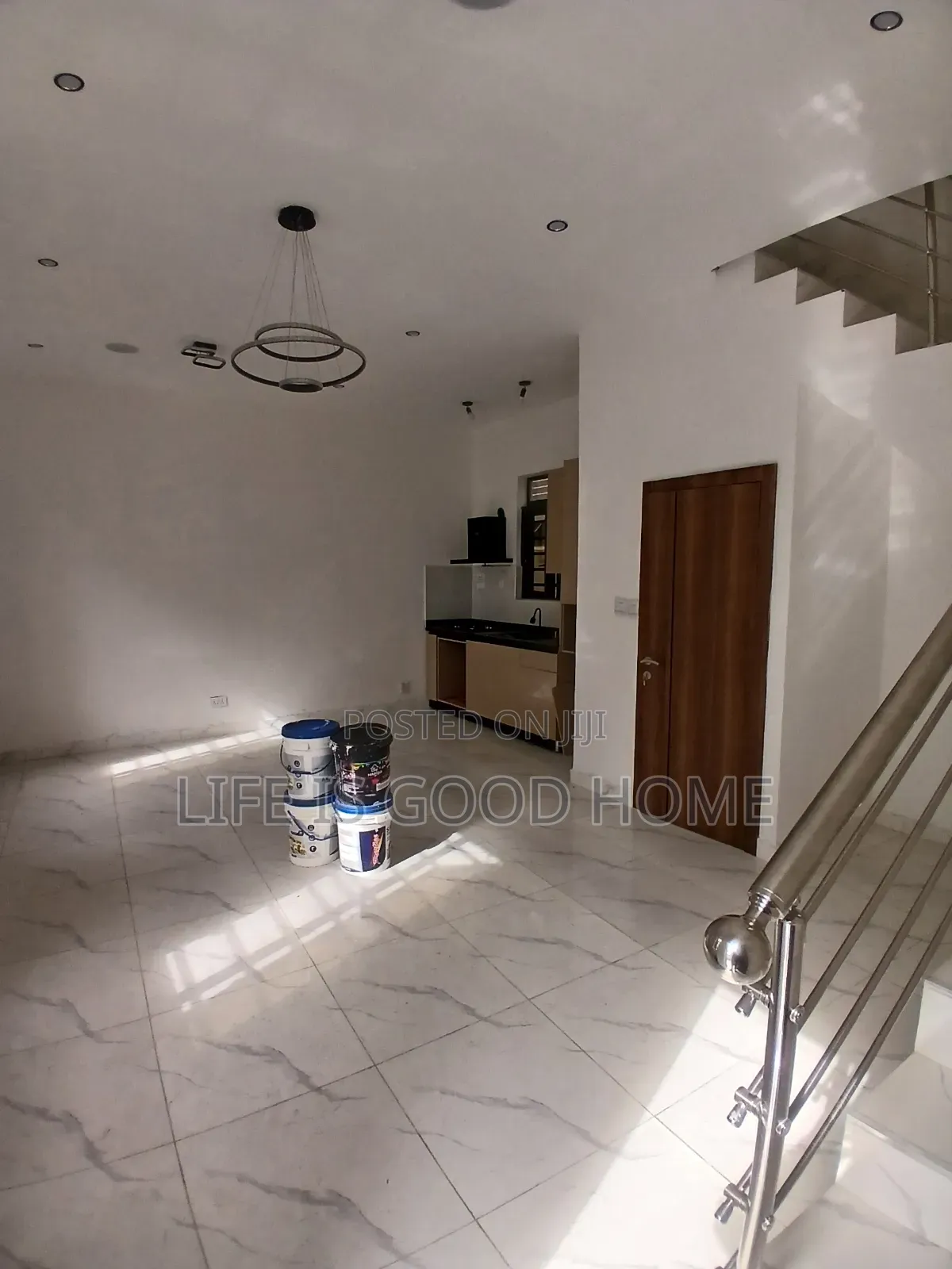 3bdrm Duplex in Seaview  Estate, Ikate for rent