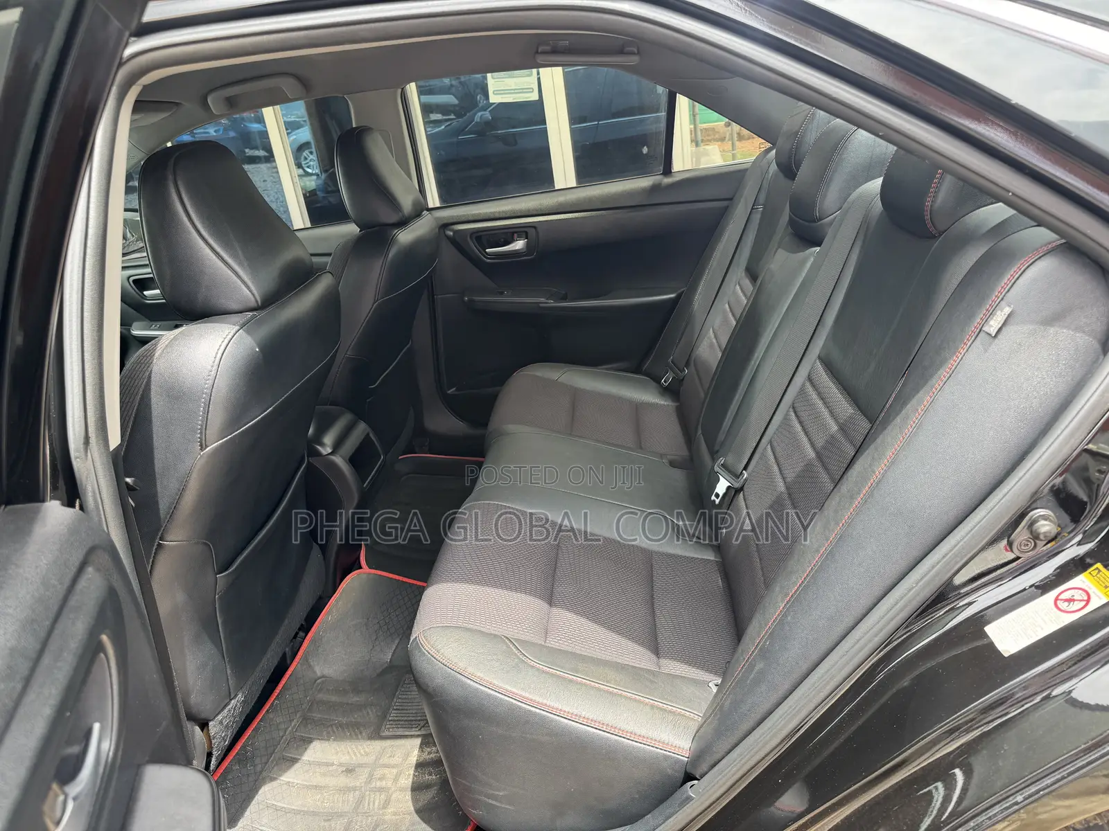 Toyota Camry SE 4dr Sedan (2.5L 4cyl 6A) 2015 Black
