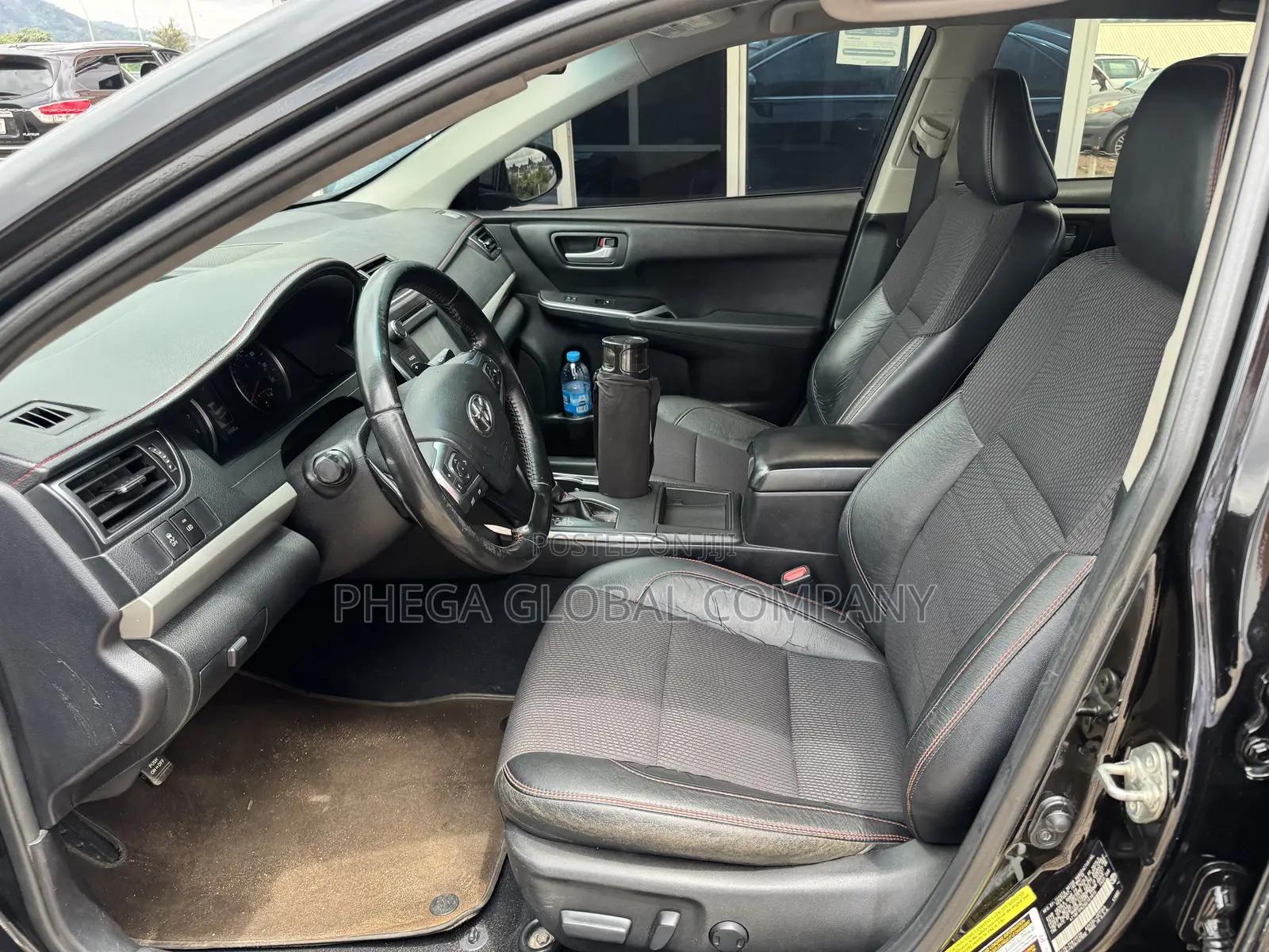 Toyota Camry SE 4dr Sedan (2.5L 4cyl 6A) 2015 Black